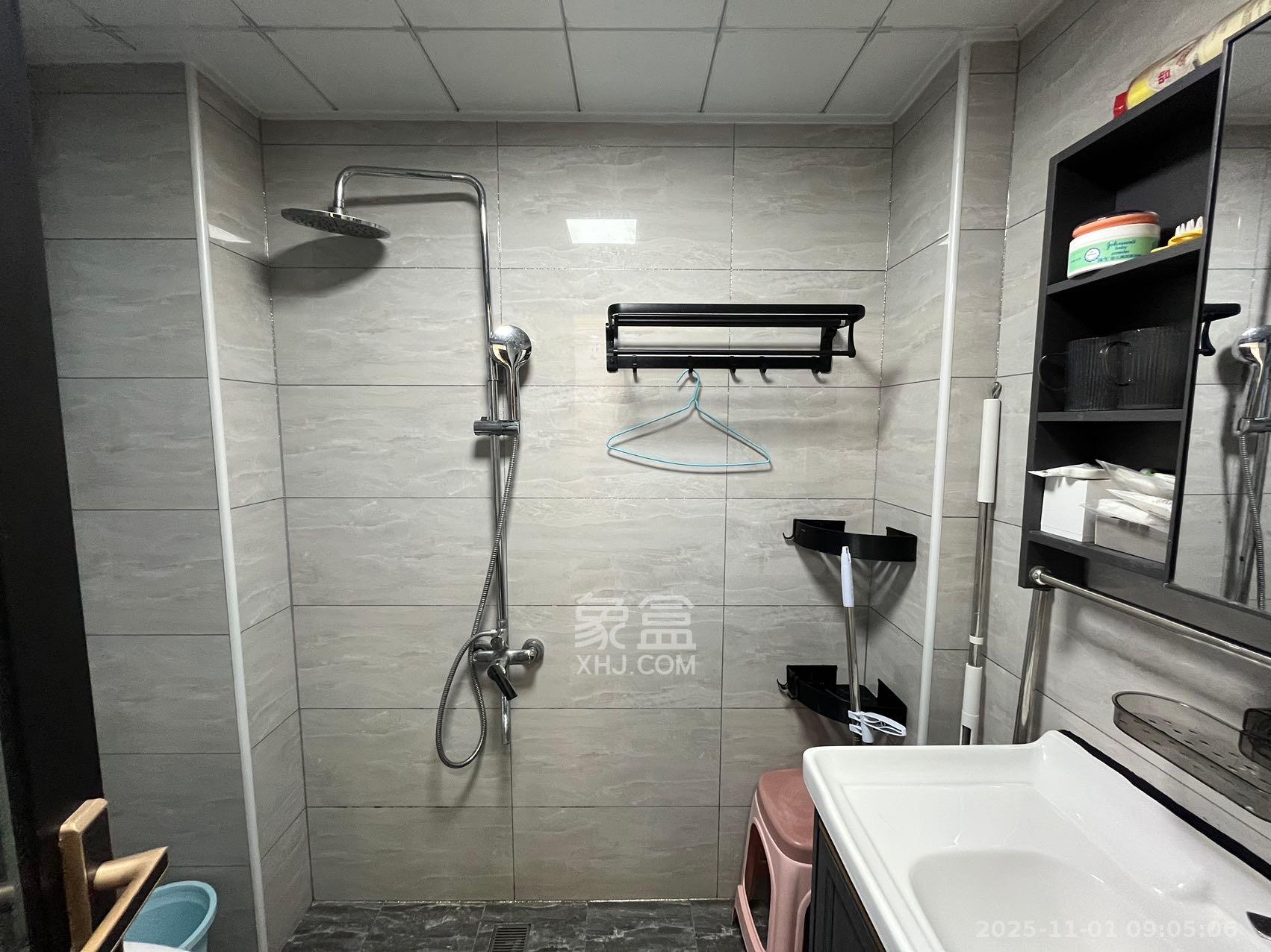 筑梦星园  1室1厅1卫    1700.0元/月室内图