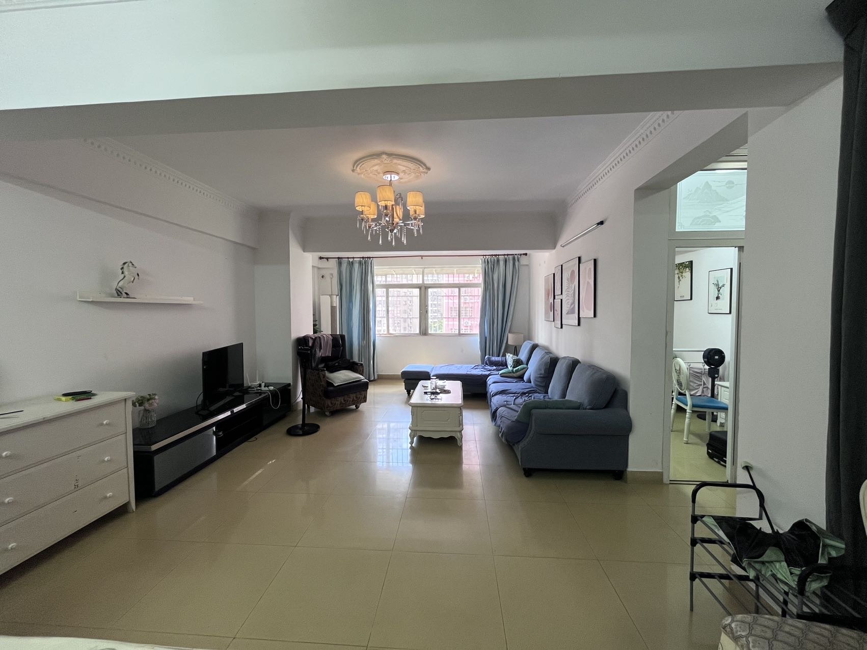 罗牛山花园  3室2厅2卫    150.0万 罗牛山花园  3室2厅2卫    150.0万客厅