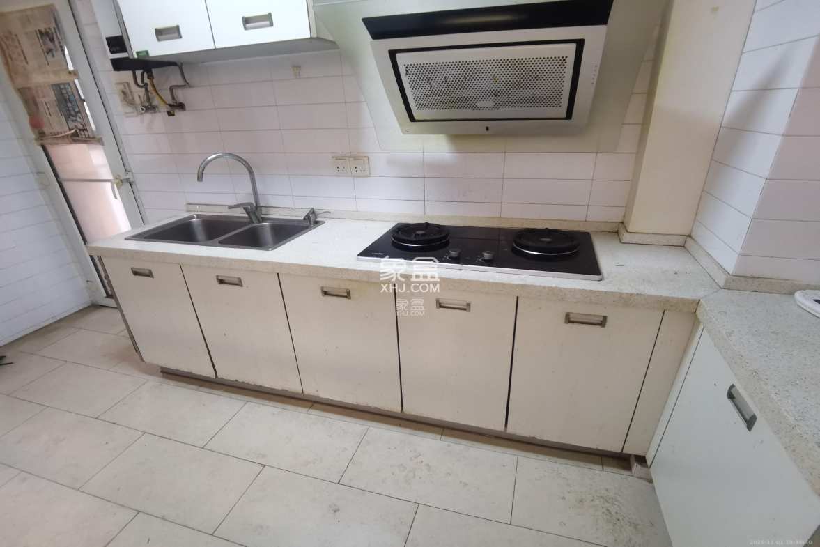 浏阳河畔家园 3室2厅2卫 2500.0元/月 浏阳河畔家园 3室2厅2卫 2500.0元/月室内图