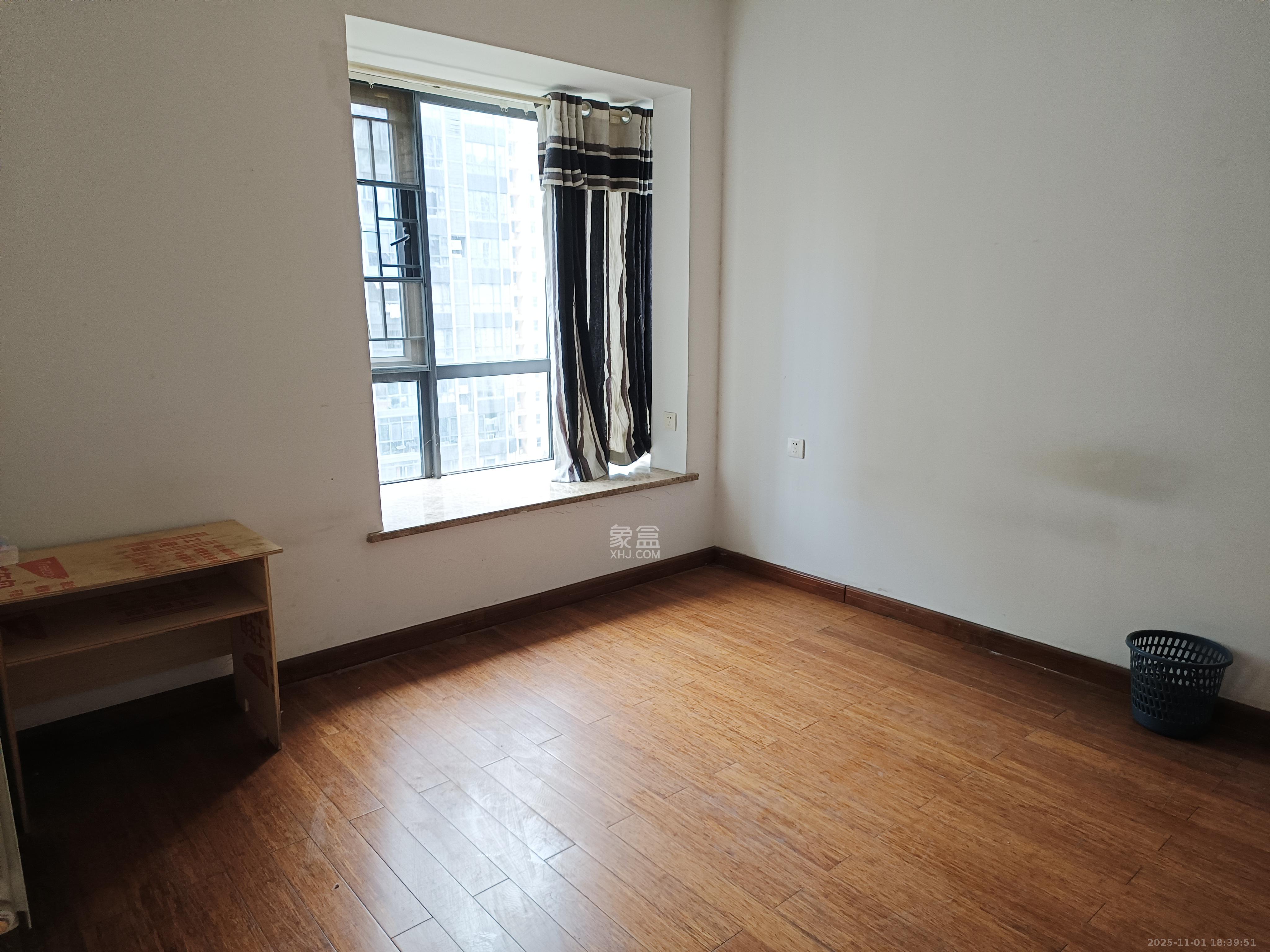 茂华国际湘  3室2厅2卫    2700.0元/月室内图