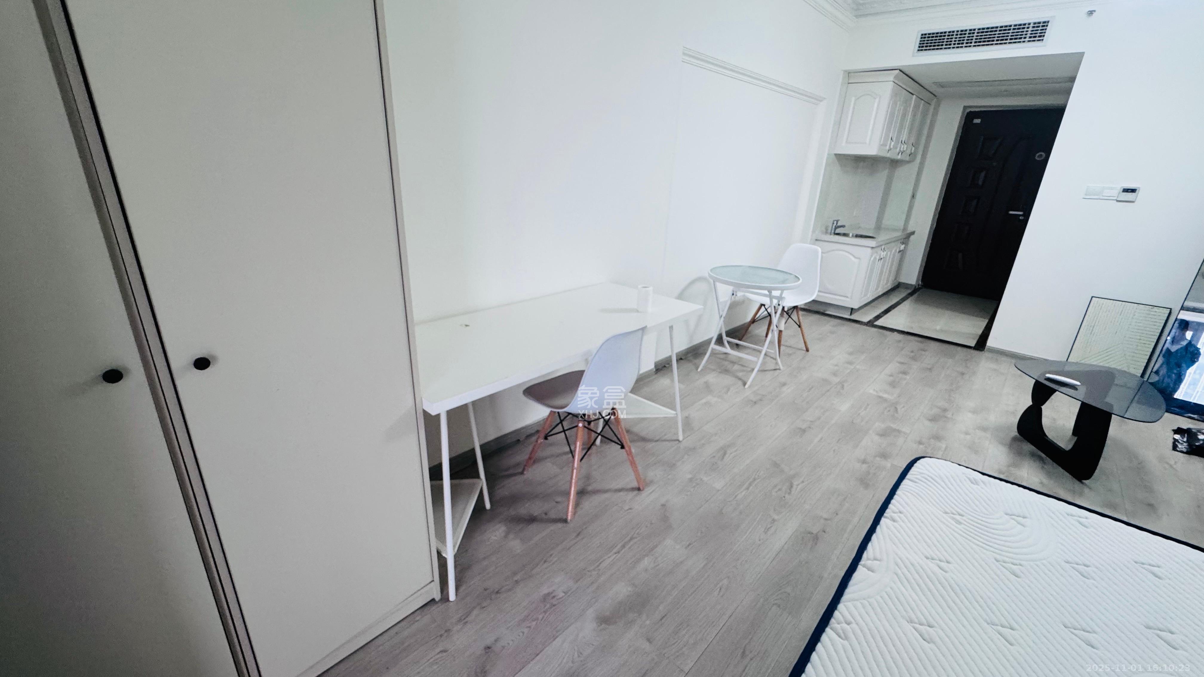 保利国际广场  1室1厅1卫    2100.0元/月室内图