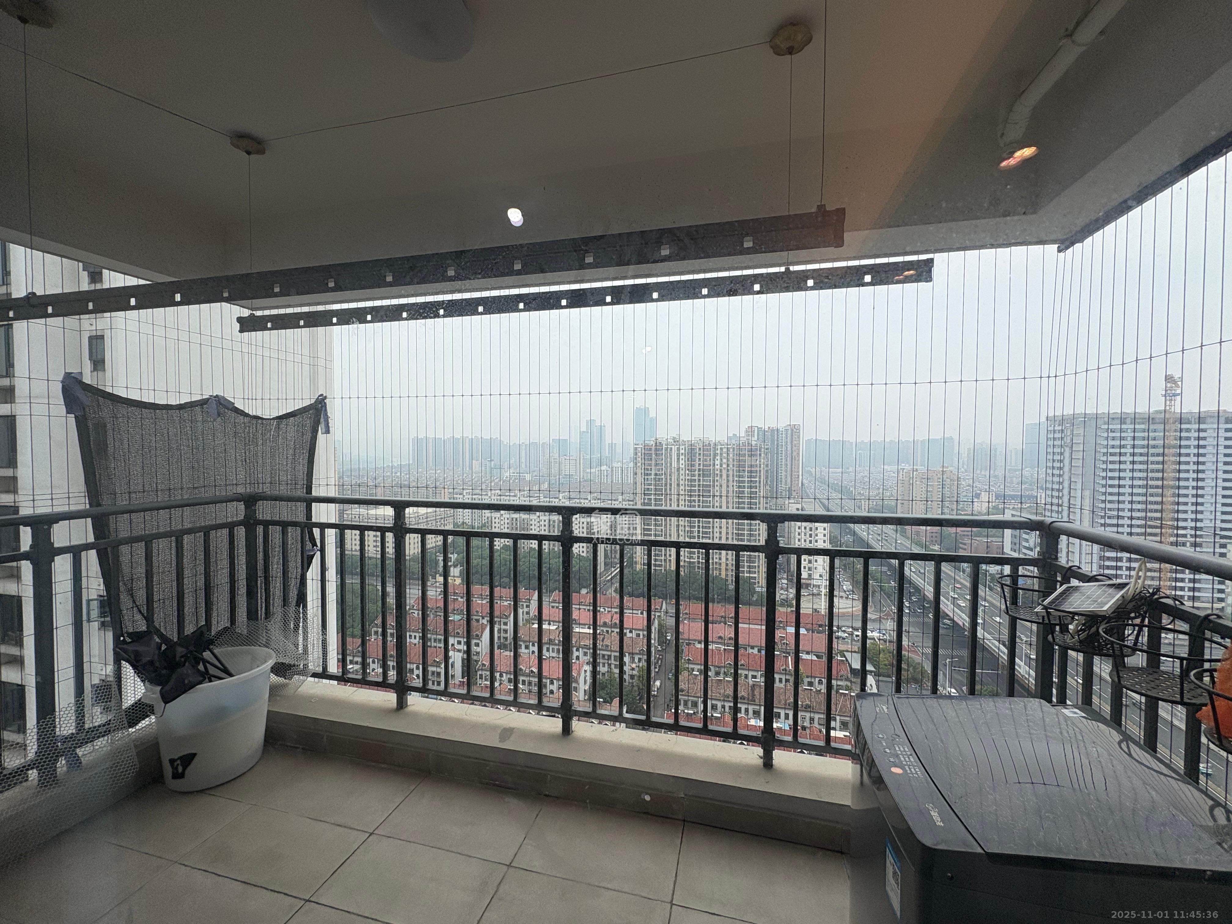 保利中环广场(保利中悦苑) 4室2厅2卫 4000.0元/月 保利中环广场(保利中悦苑) 4室2厅2卫 4000.0元/月室内图