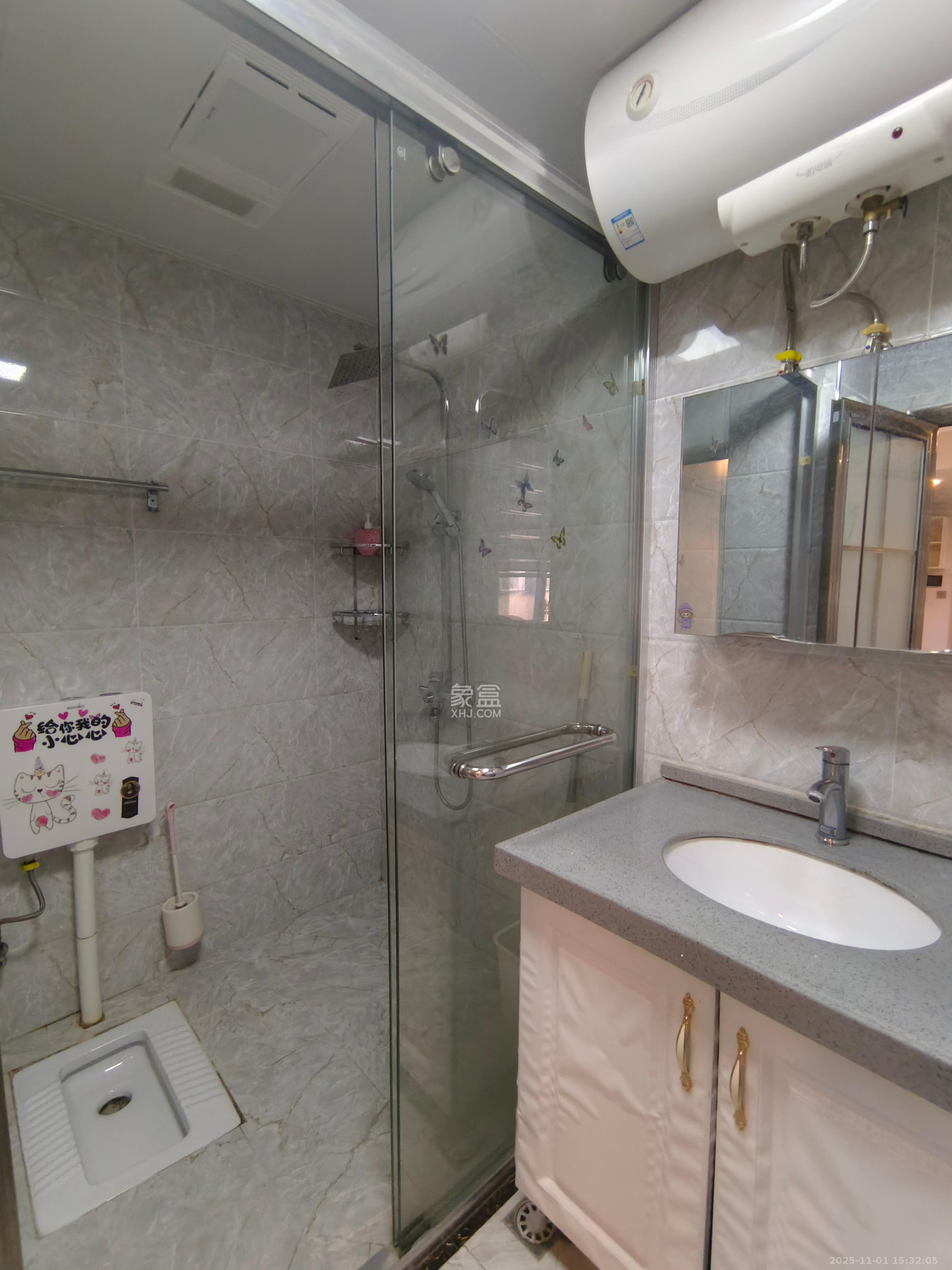 新世界广场  1室1厅1卫    1500.0元/月室内图