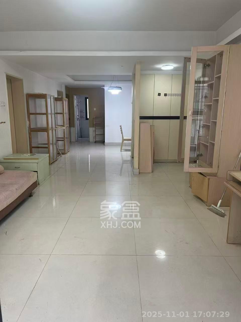 浏阳河畔家园  3室2厅1卫    2300.0元/月