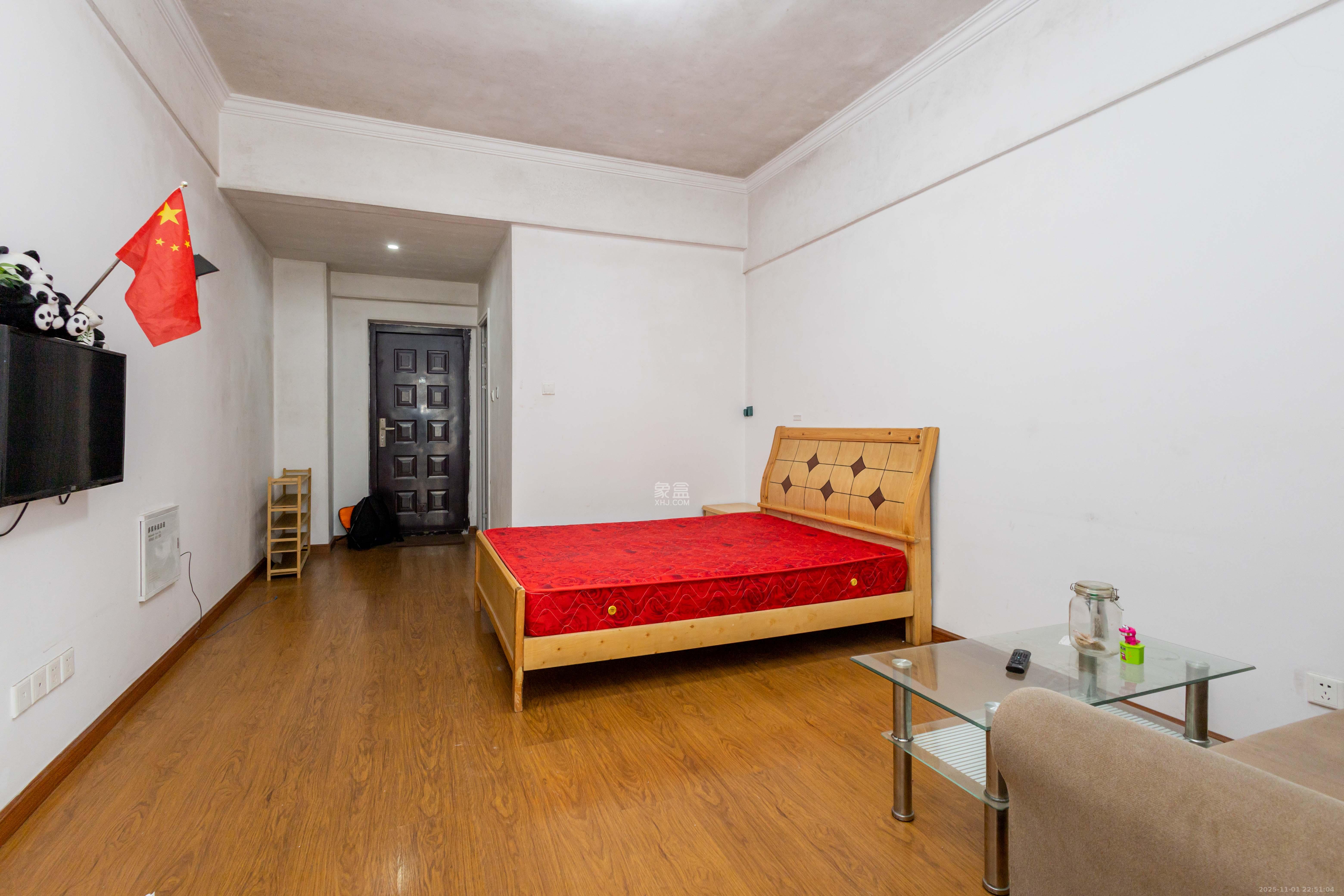 光明城市(星辰青年城) 1室1厅1卫 15.0万 光明城市(星辰青年城) 1室1厅1卫 15.0万客厅