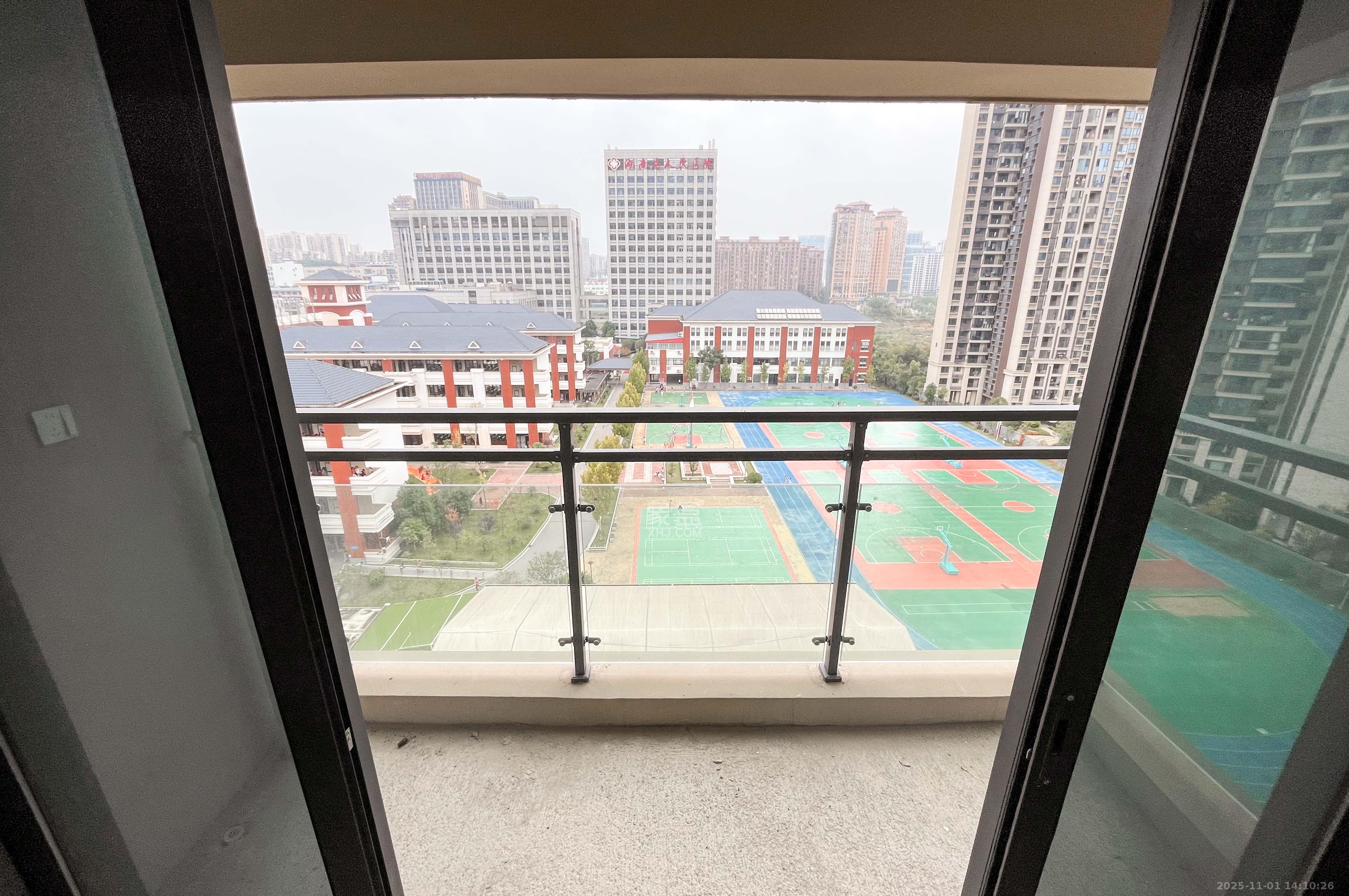 振业城四期 4室2厅2卫 210.0万 振业城四期 4室2厅2卫 210.0万其他