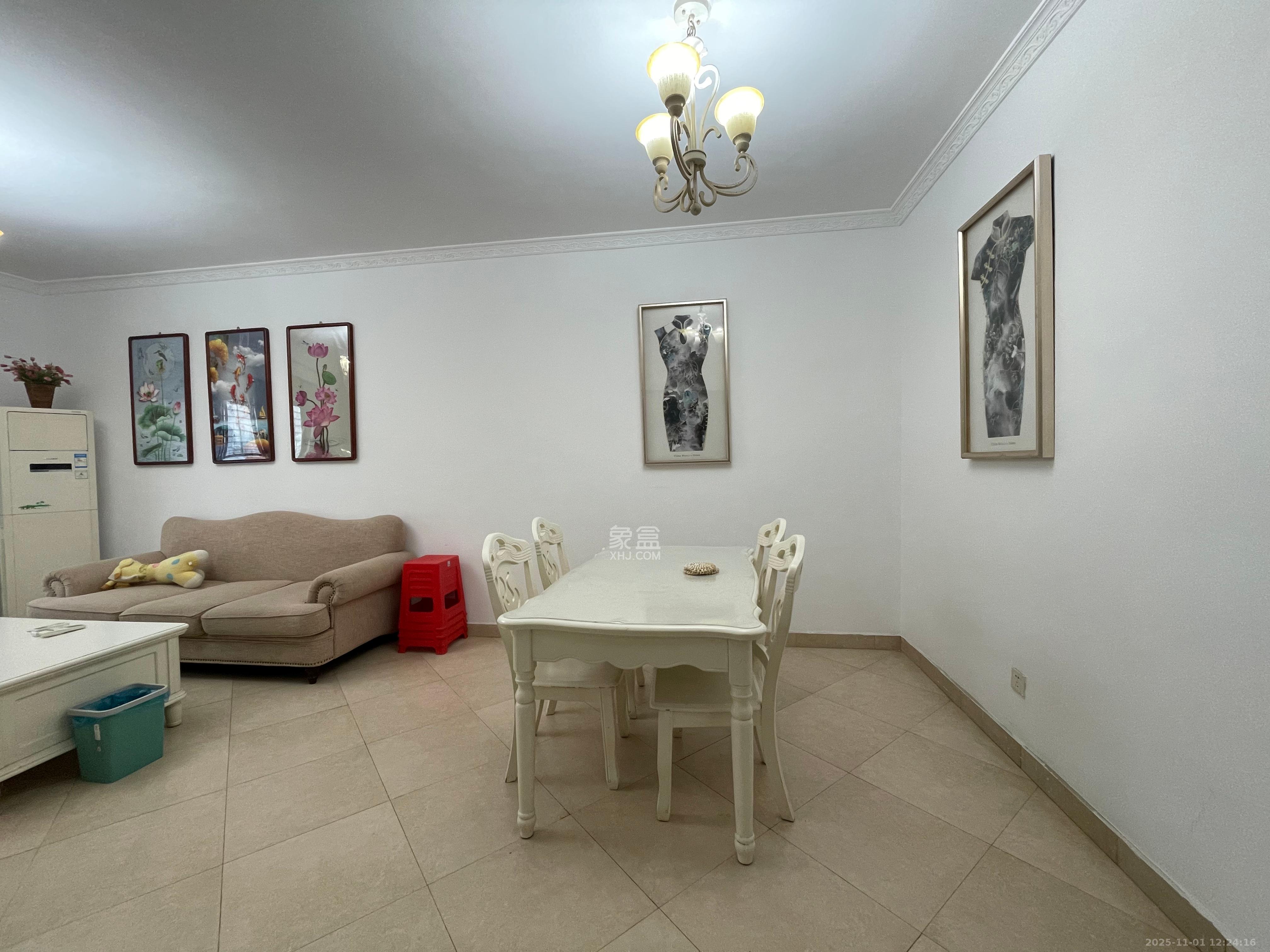 湘江世纪城鸿江苑  2室2厅1卫    2100.0元/月