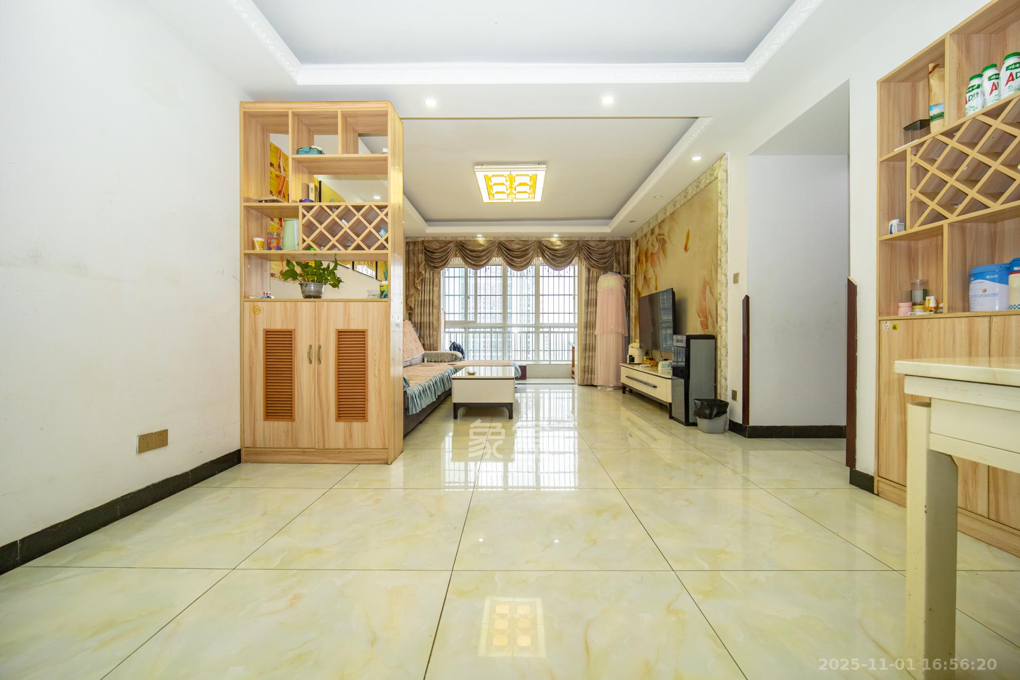 时代星空 1室0厅0卫 68.0万 时代星空 1室0厅0卫 68.0万客厅