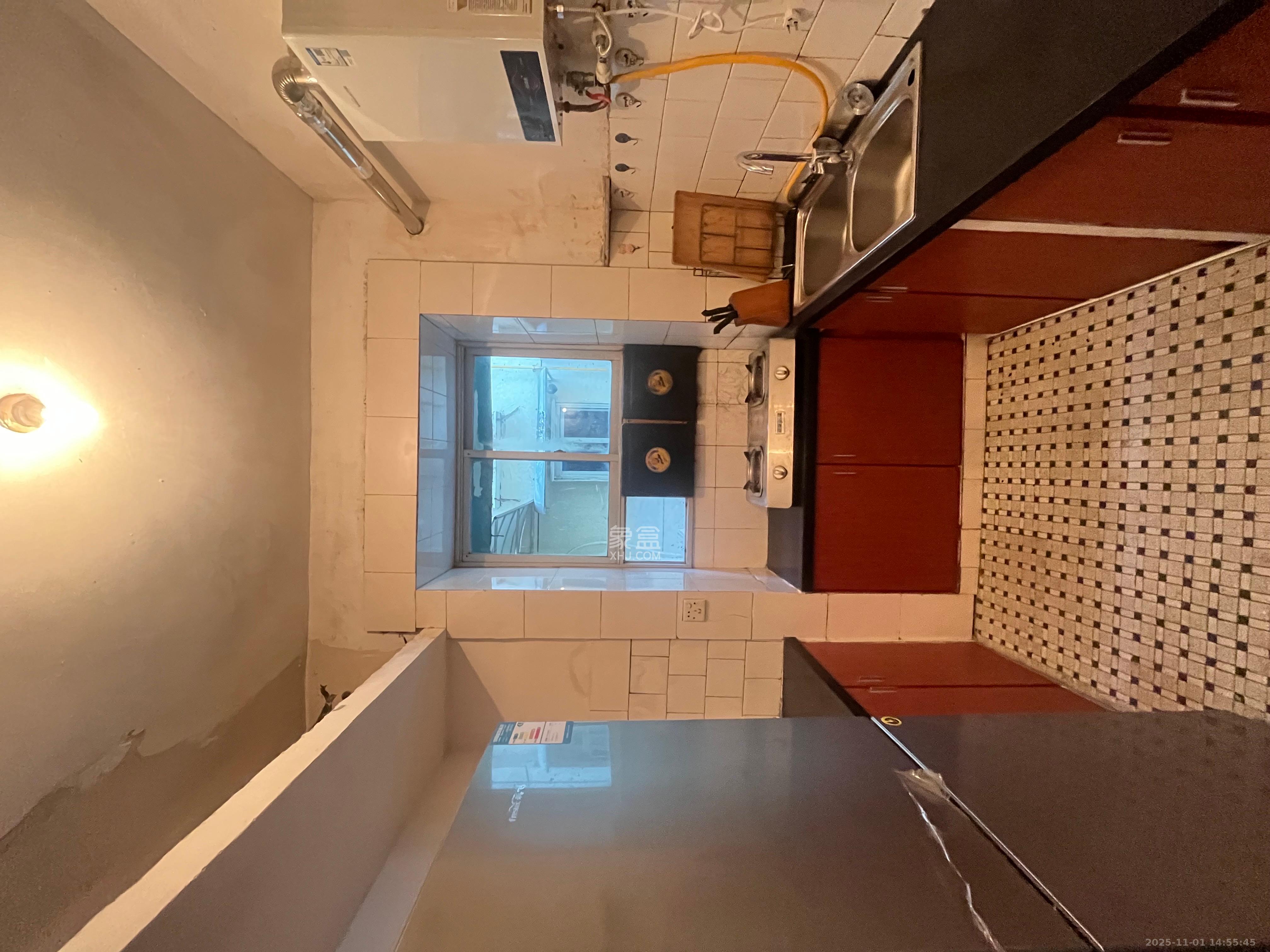 公交园小区(公交新村)  2室1厅1卫    1300.0元/月 公交园小区(公交新村)  2室1厅1卫    1300.0元/月室内图