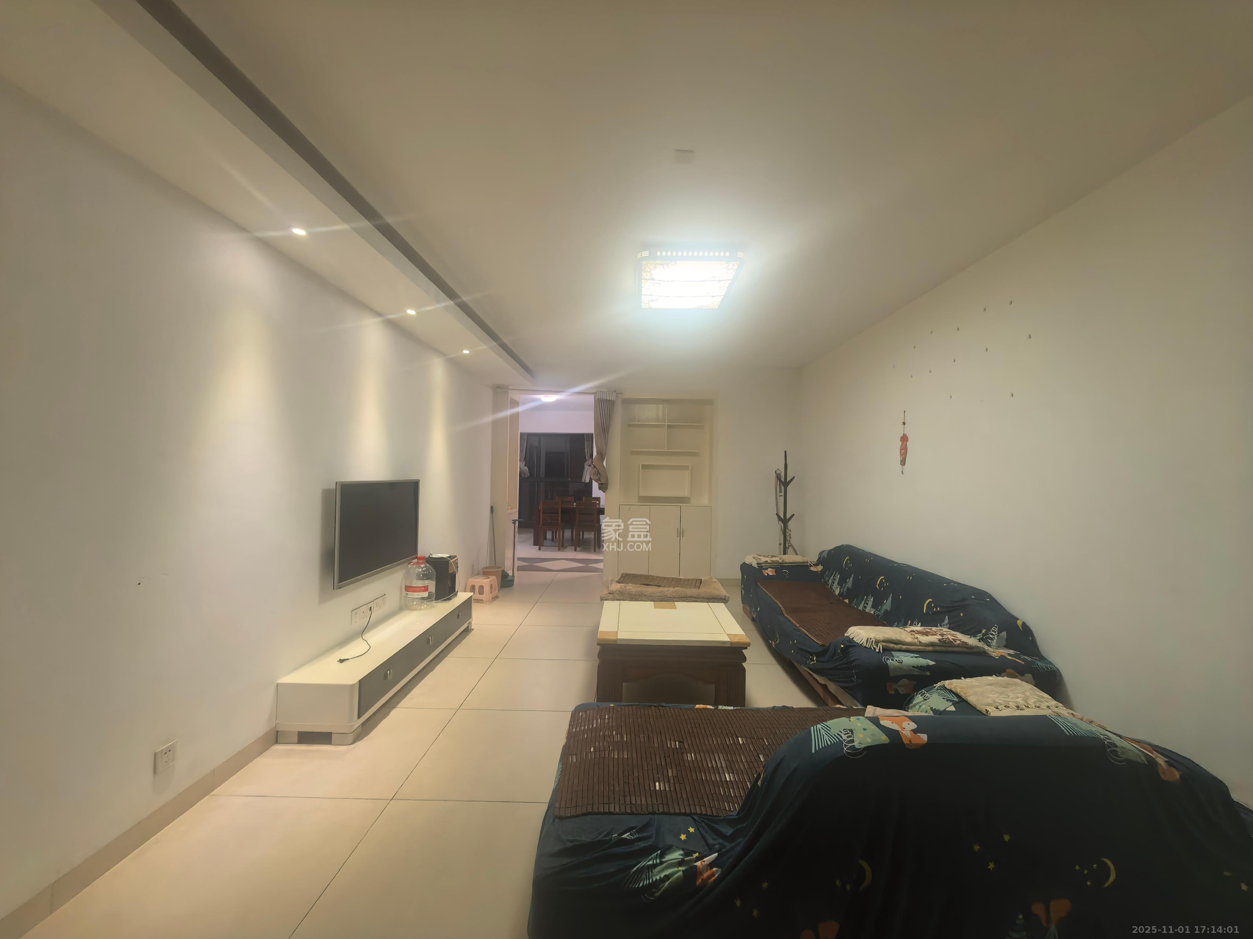 湘电友谊一号  3室2厅2卫    60.0万 湘电友谊一号  3室2厅2卫    60.0万