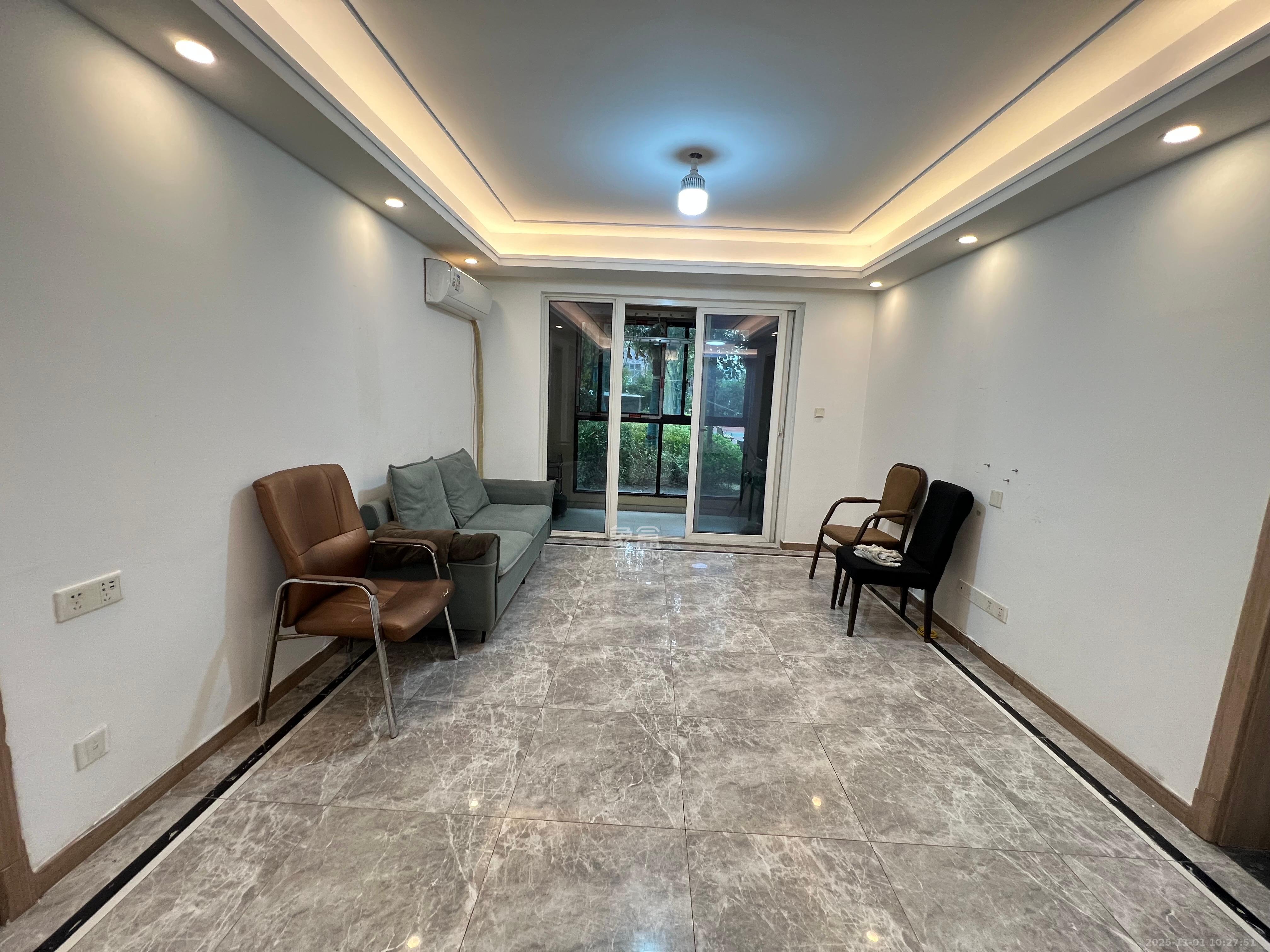 金地中交麓谷香颂(金地中交雅苑) 3室2厅2卫 3300.0元/月 金地中交麓谷香颂(金地中交雅苑) 3室2厅2卫 3300.0元/月室内图