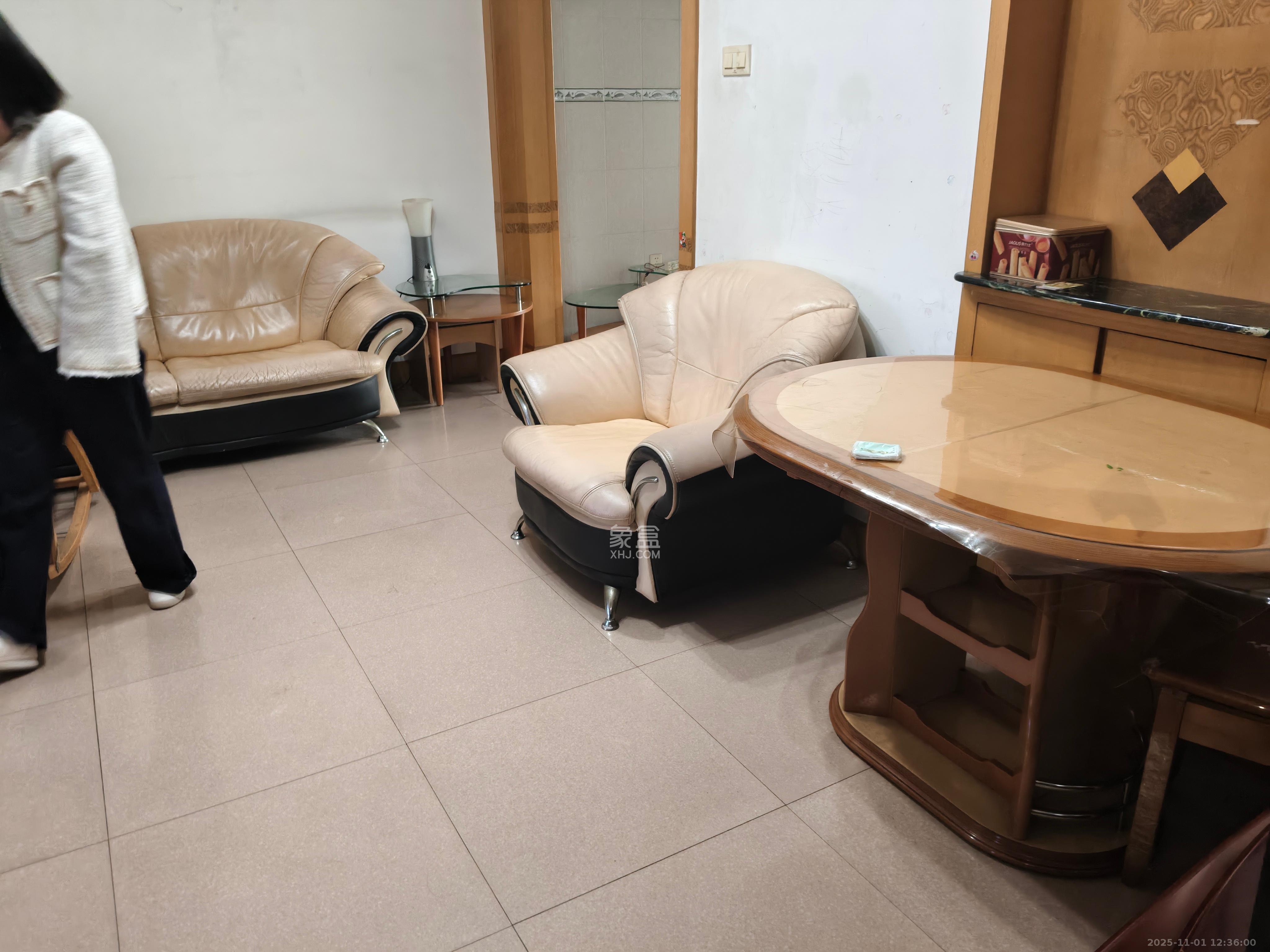 古堆山小区国家电网宿舍  3室1厅1卫    1600.0元/月室内图