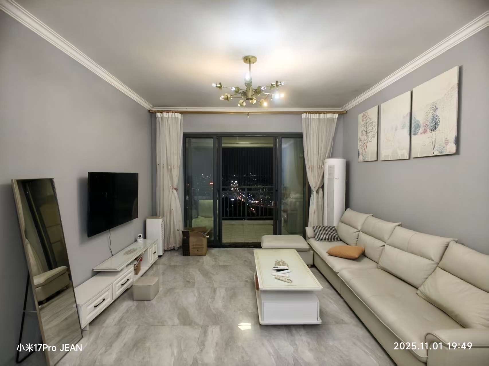 四季华庭-阳光华府 3室2厅1卫 3300.0元/月 四季华庭-阳光华府 3室2厅1卫 3300.0元/月室内图