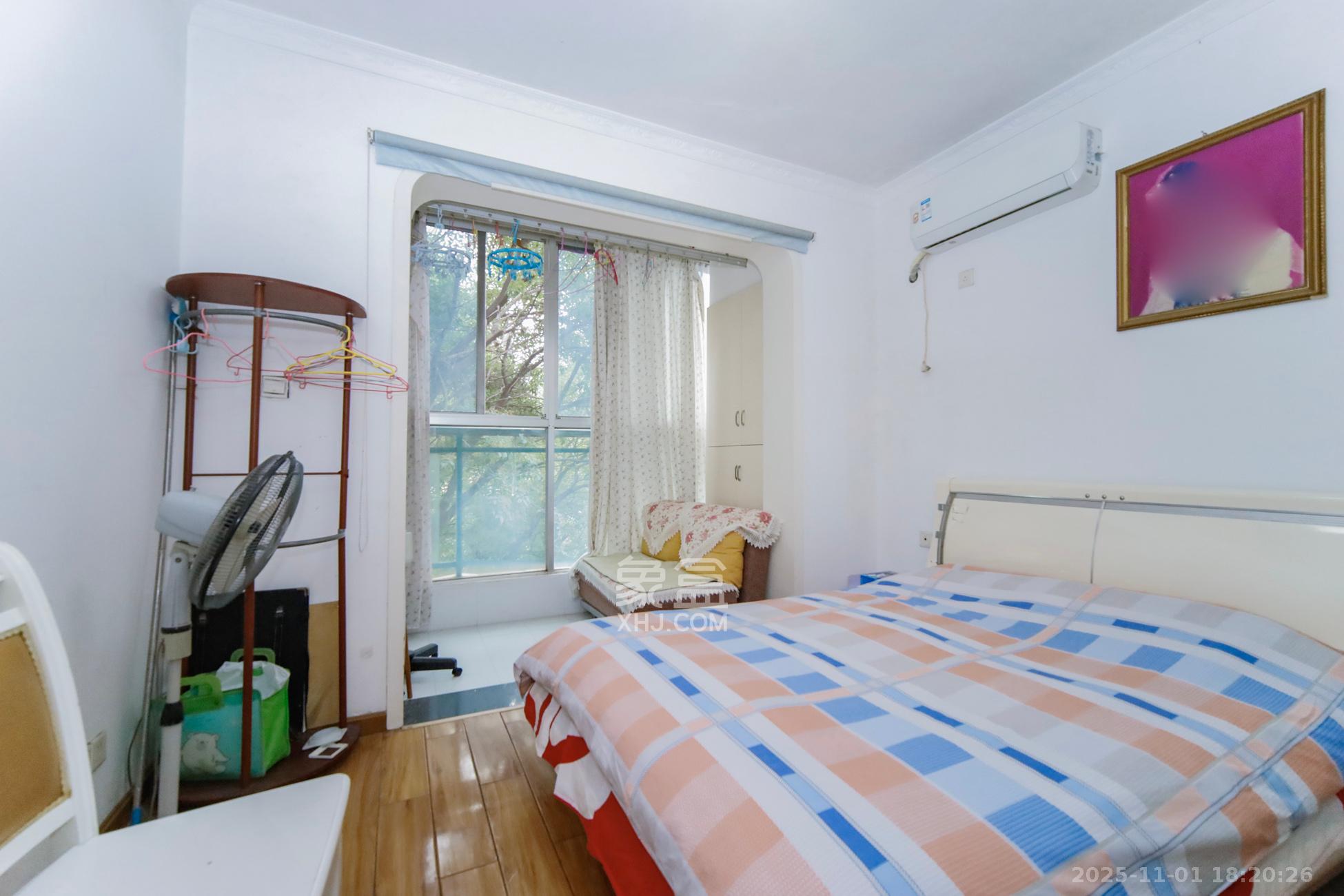 中建桂苑  3室2厅1卫    78.0万卧室