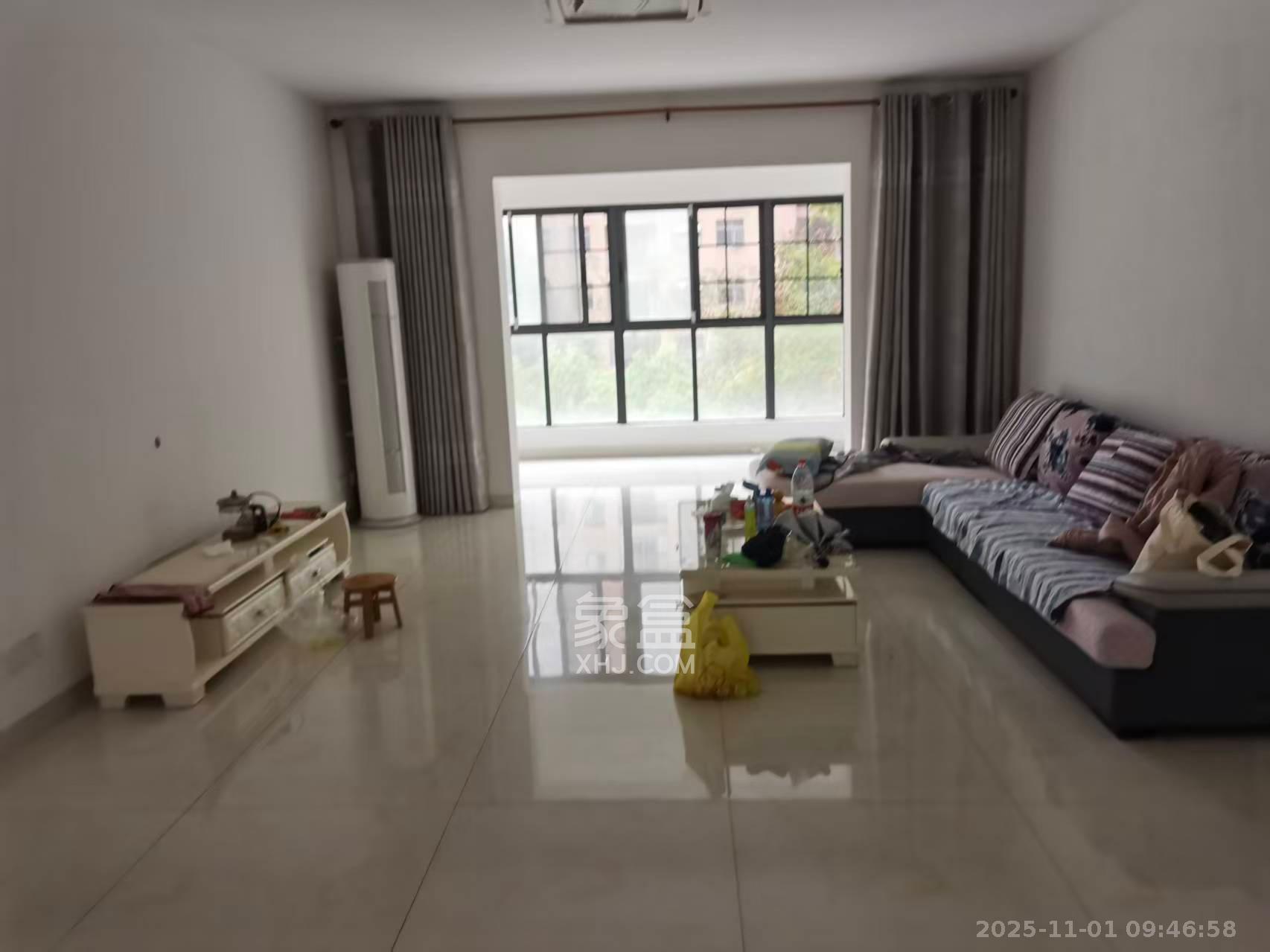 和美星城  4室2厅2卫    2500.0元/月 和美星城  4室2厅2卫    2500.0元/月室内图