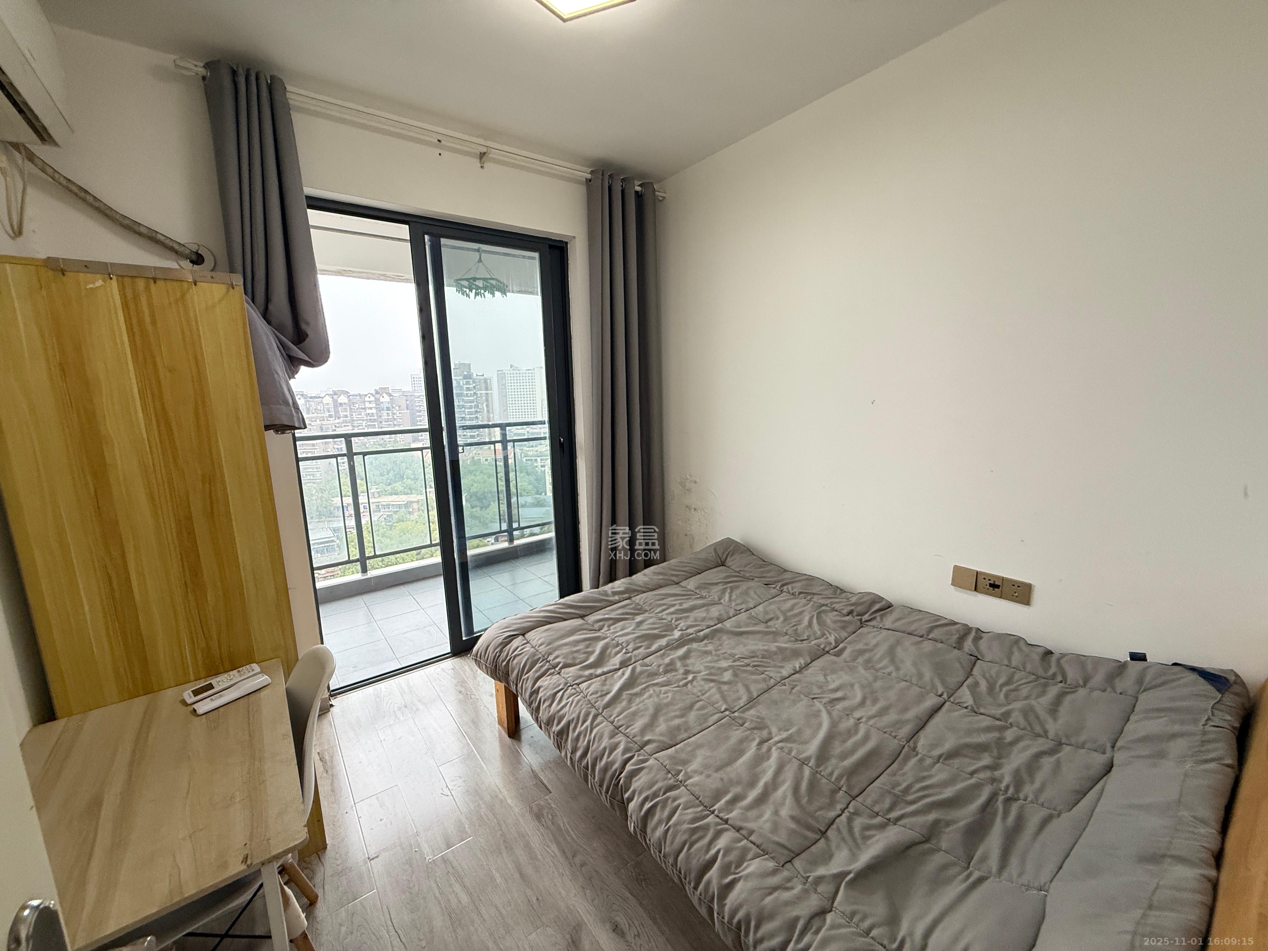 钱隆首府(福晟御园) 3室1厅1卫 3300.0元/月 钱隆首府(福晟御园) 3室1厅1卫 3300.0元/月室内图