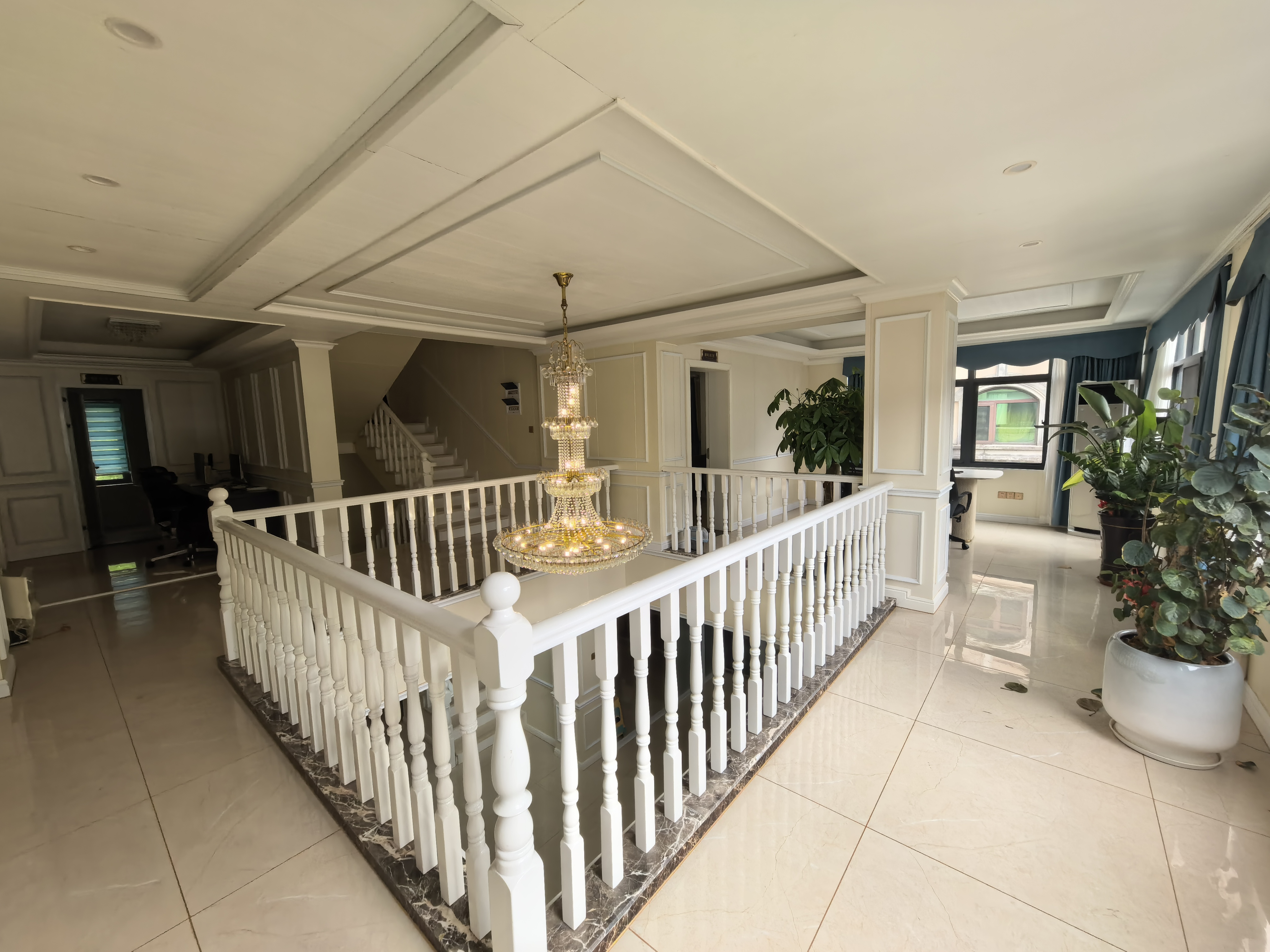 钓鱼台别墅 10室4厅4卫 35000.0元/月 钓鱼台别墅 10室4厅4卫 35000.0元/月室内图