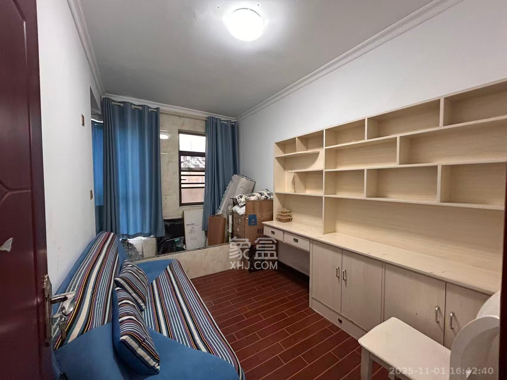 天元涉外景园B区  4室2厅2卫    3200.0元/月 天元涉外景园B区  4室2厅2卫    3200.0元/月室内图