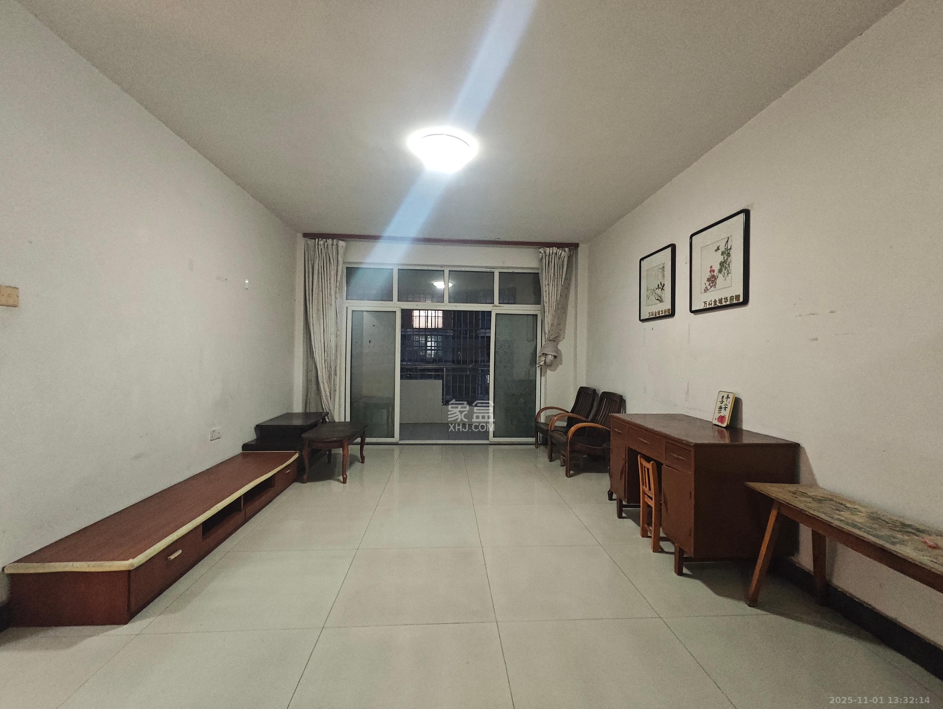 星城国际  2室2厅1卫    1200.0元/月室内图