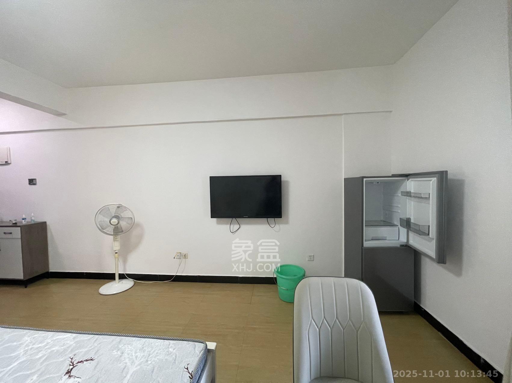 中信凯旋蓝岸(中信新城三期) 1室1厅1卫 1100.0元/月 中信凯旋蓝岸(中信新城三期) 1室1厅1卫 1100.0元/月室内图