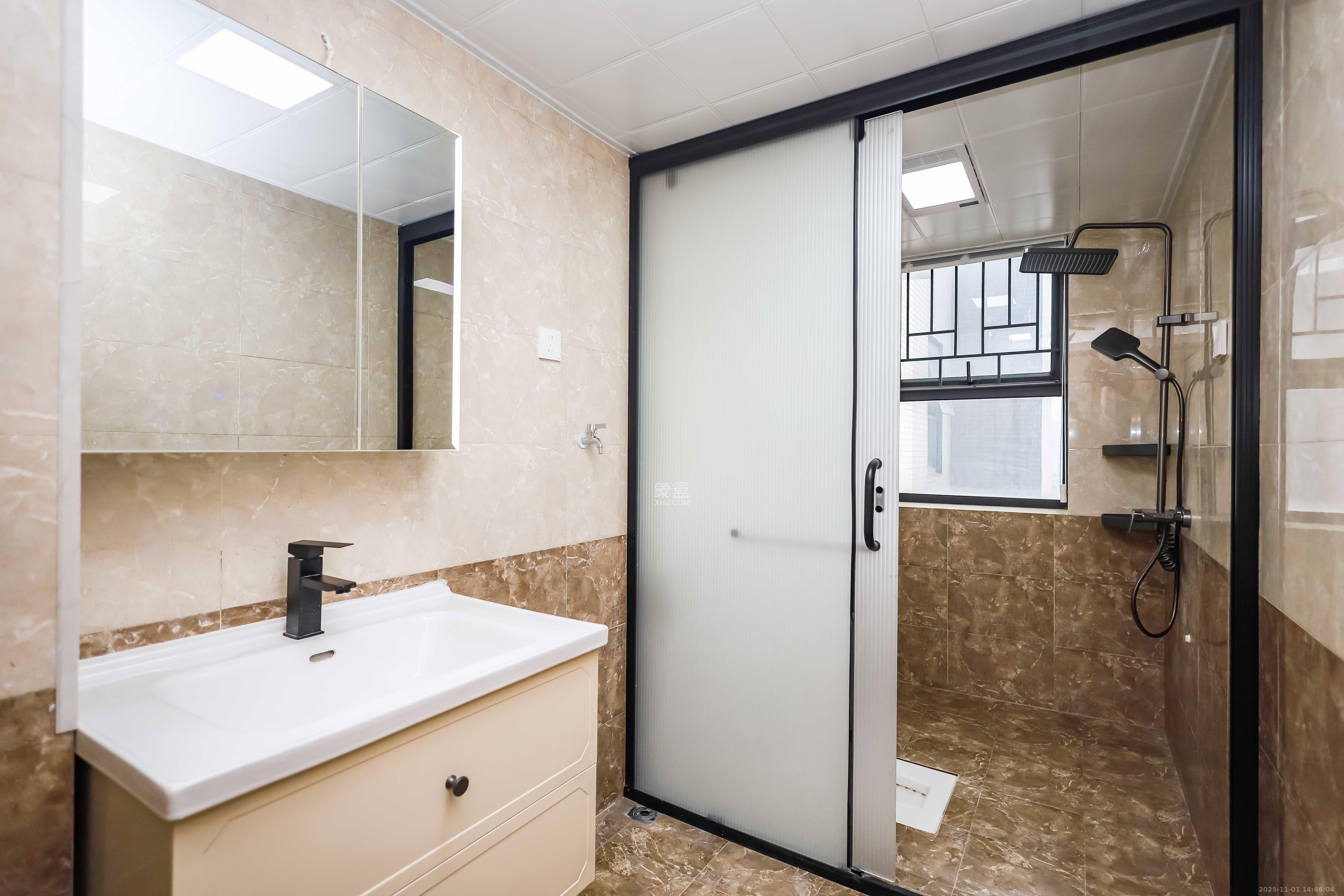 莱茵城  3室2厅1卫    99.8万卫生间