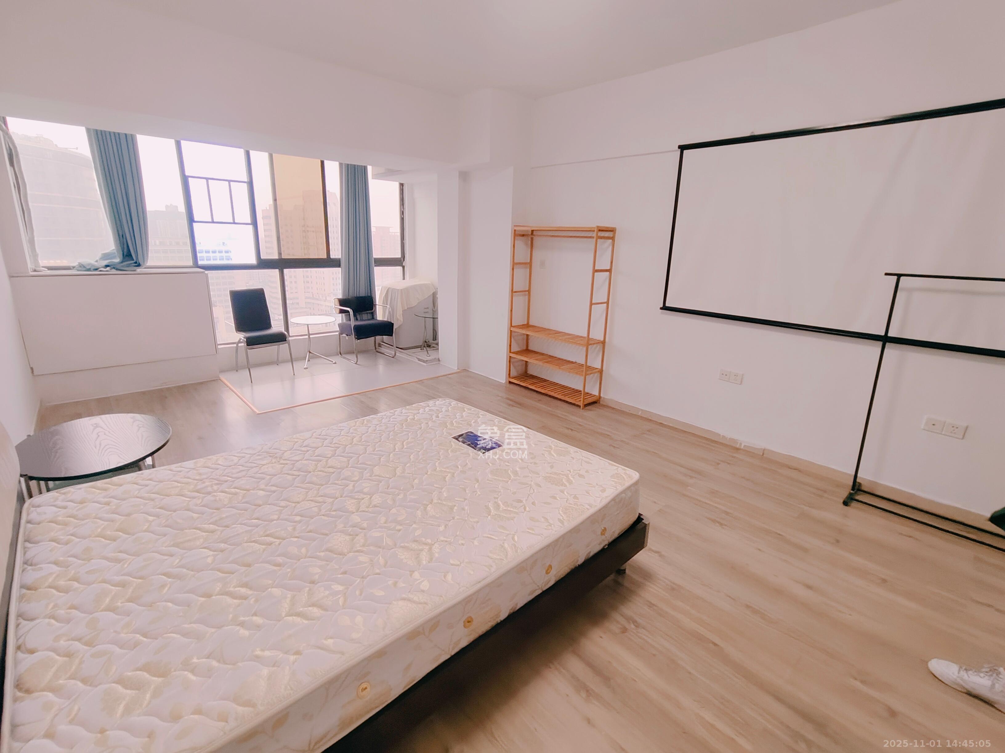 七彩丽都  1室1厅1卫    1700.0元/月 七彩丽都  1室1厅1卫    1700.0元/月室内图