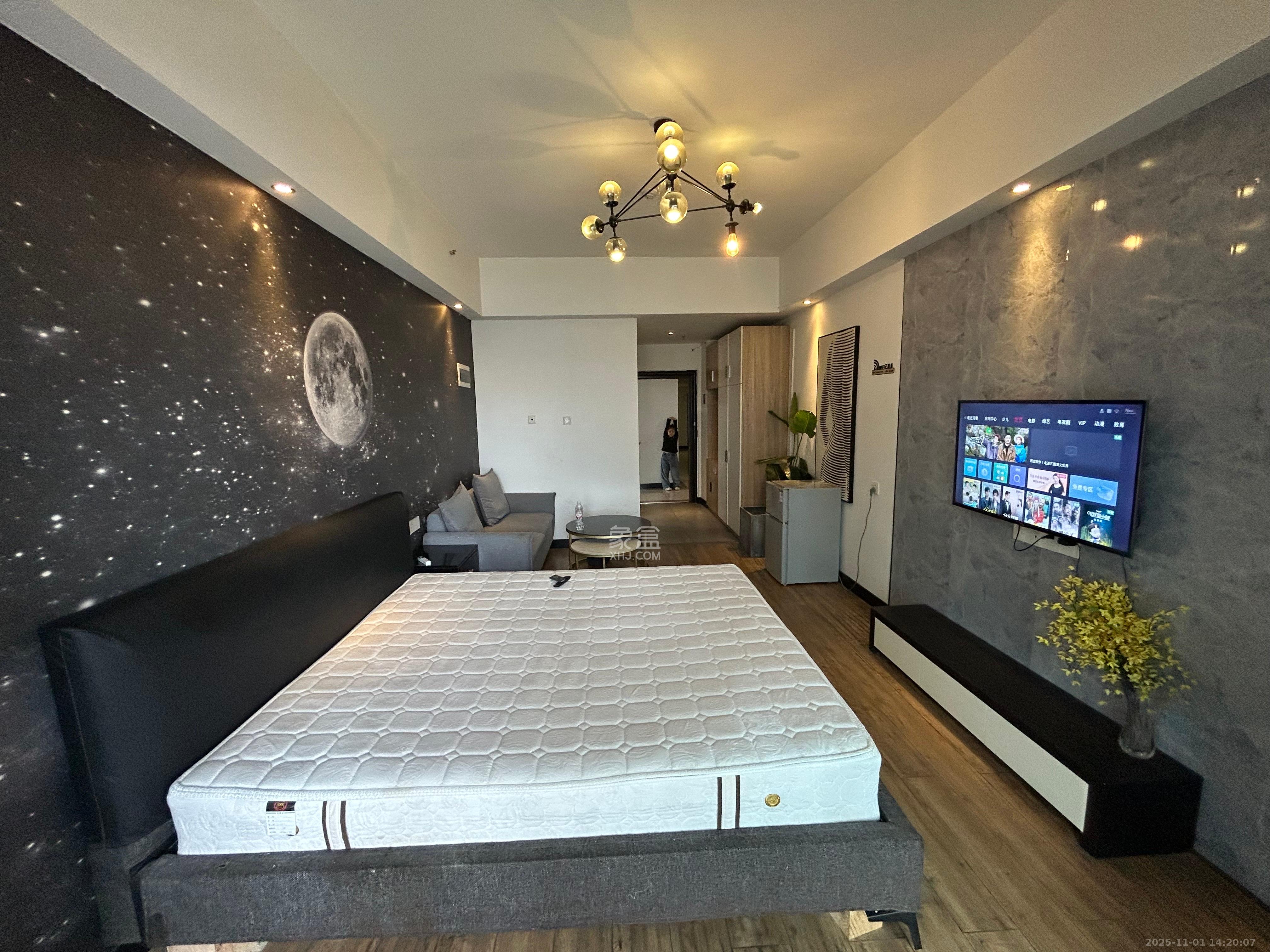 梅溪国际公寓（步步高新天地）  1室1厅1卫    1400.0元/月室内图