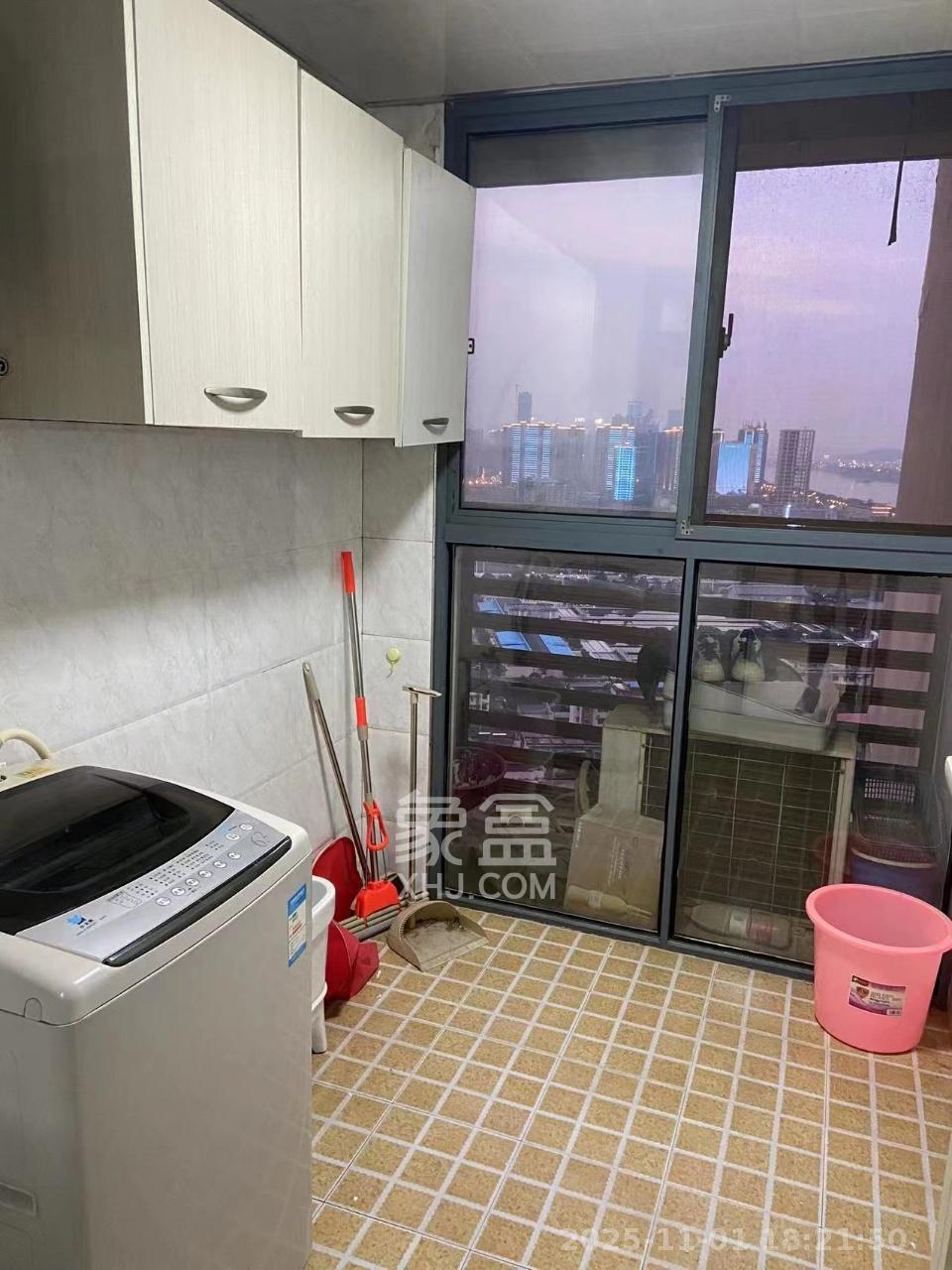 北辰三角洲E5区  1室2厅1卫    2500.0元/月室内图