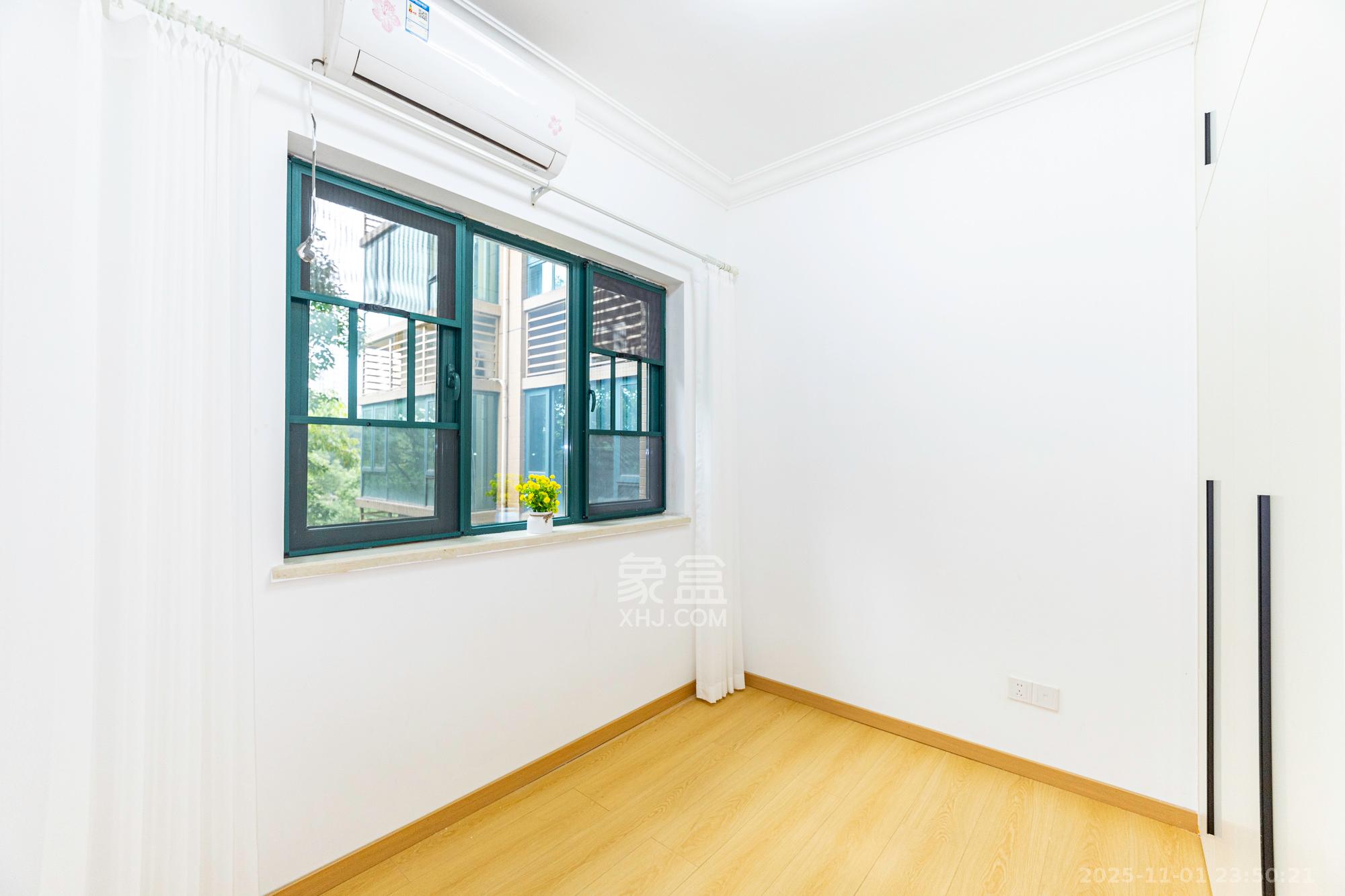 恒大雅苑 3室2厅1卫 85.0万 恒大雅苑 3室2厅1卫 85.0万卧室