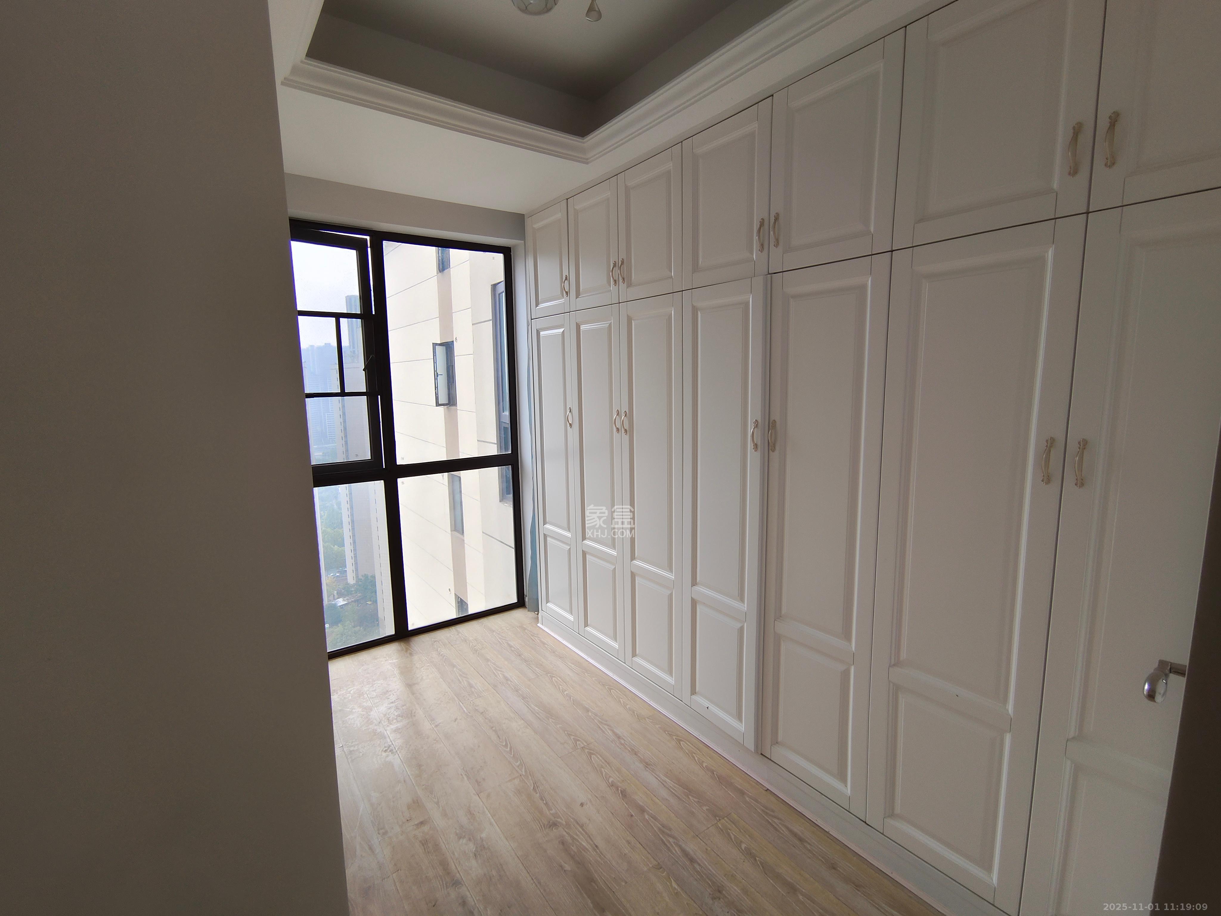 和泓梅溪四季  5室2厅2卫    3200.0元/月室内图