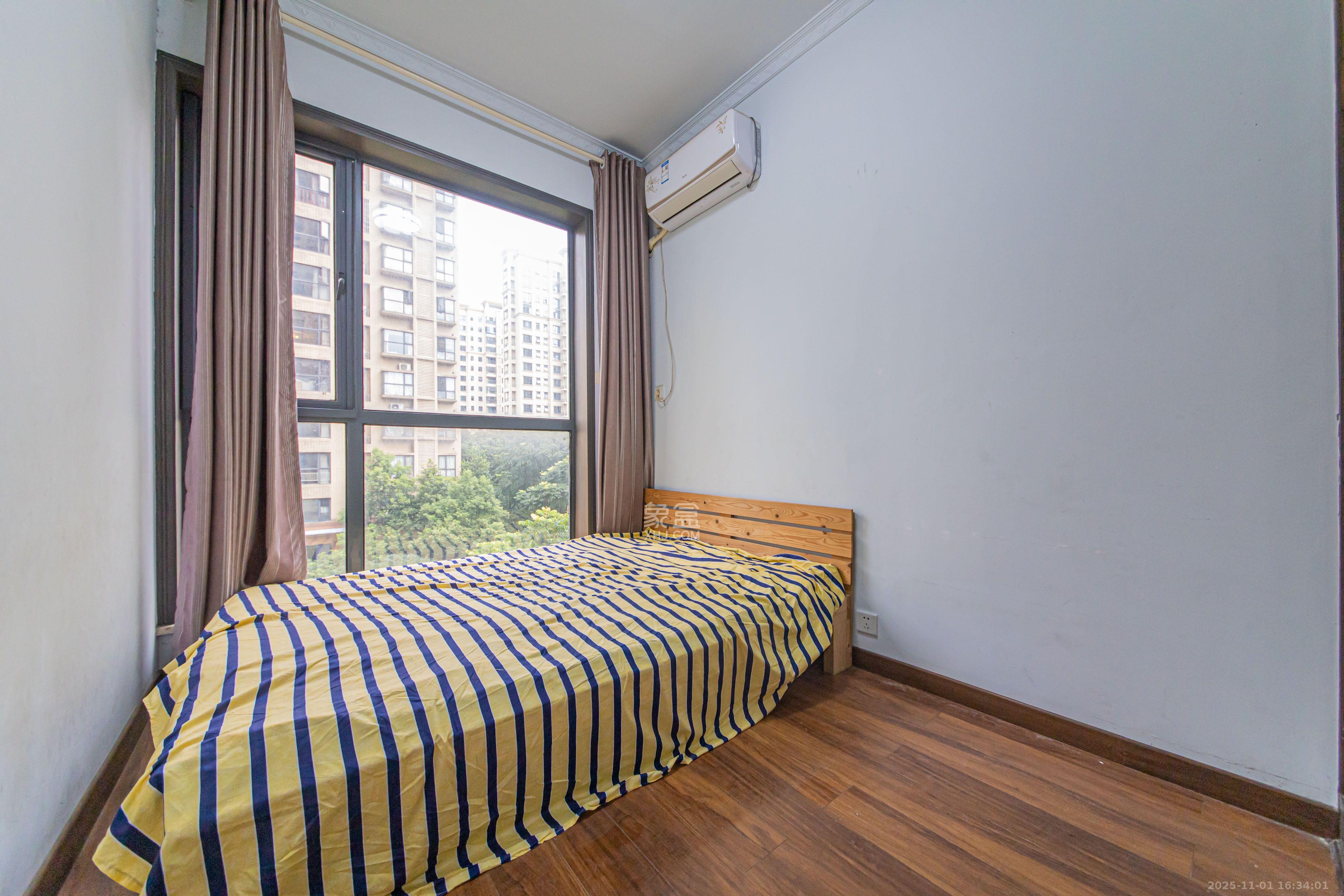 长盛岚庭 3室2厅1卫 2300.0元/月 长盛岚庭 3室2厅1卫 2300.0元/月室内图