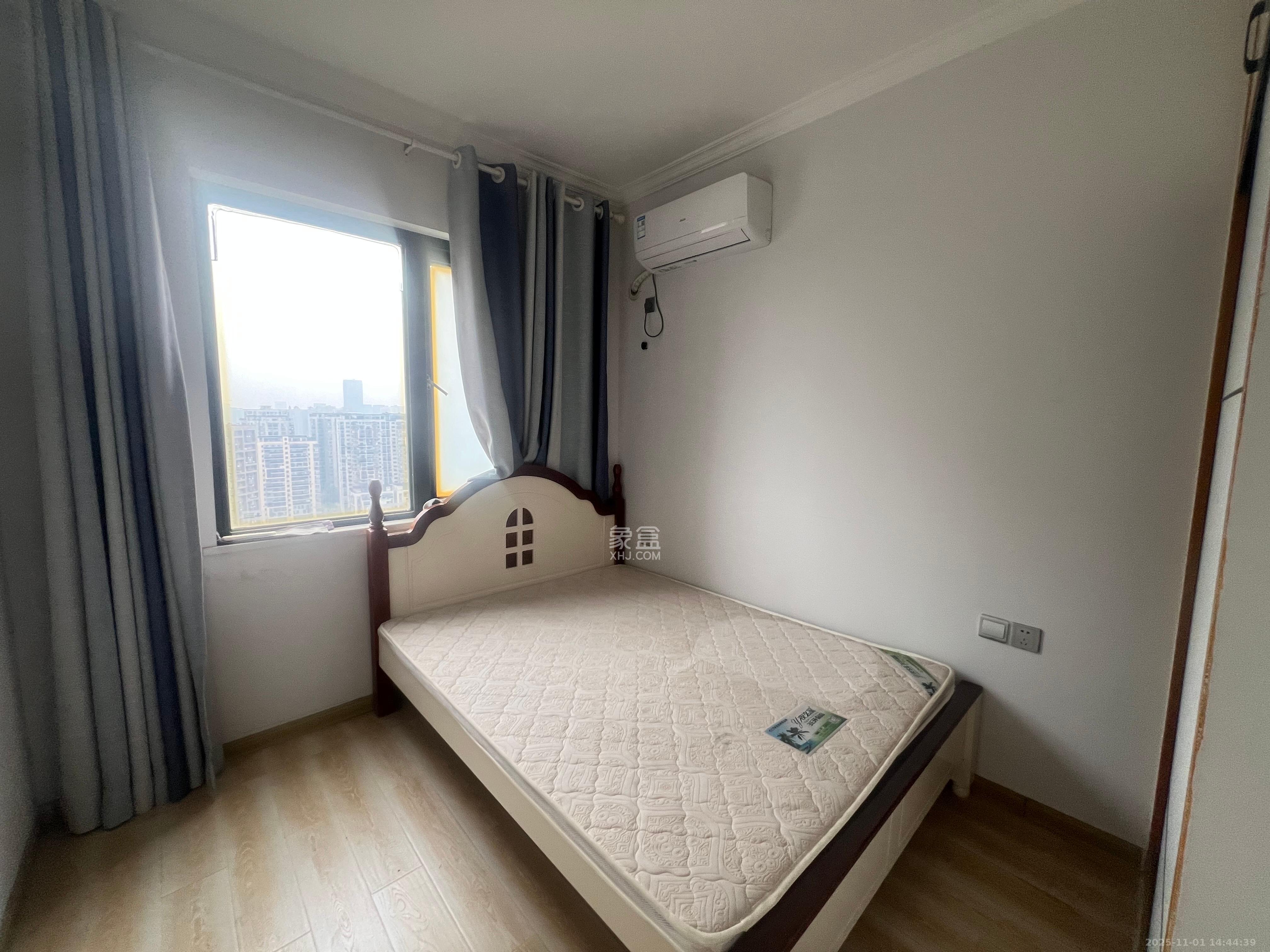 丽水熙园 3室2厅2卫 2600.0元/月 丽水熙园 3室2厅2卫 2600.0元/月室内图