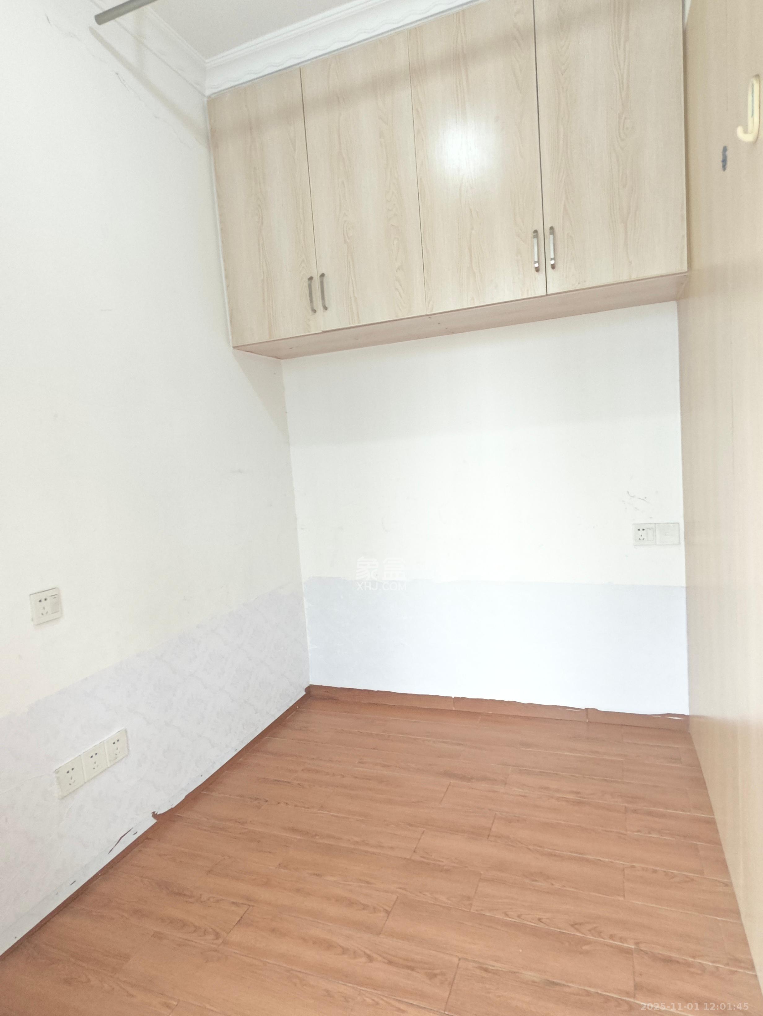 昌和商业中心/昌和国际  2室2厅1卫    1400.0元/月 昌和商业中心/昌和国际  2室2厅1卫    1400.0元/月室内图