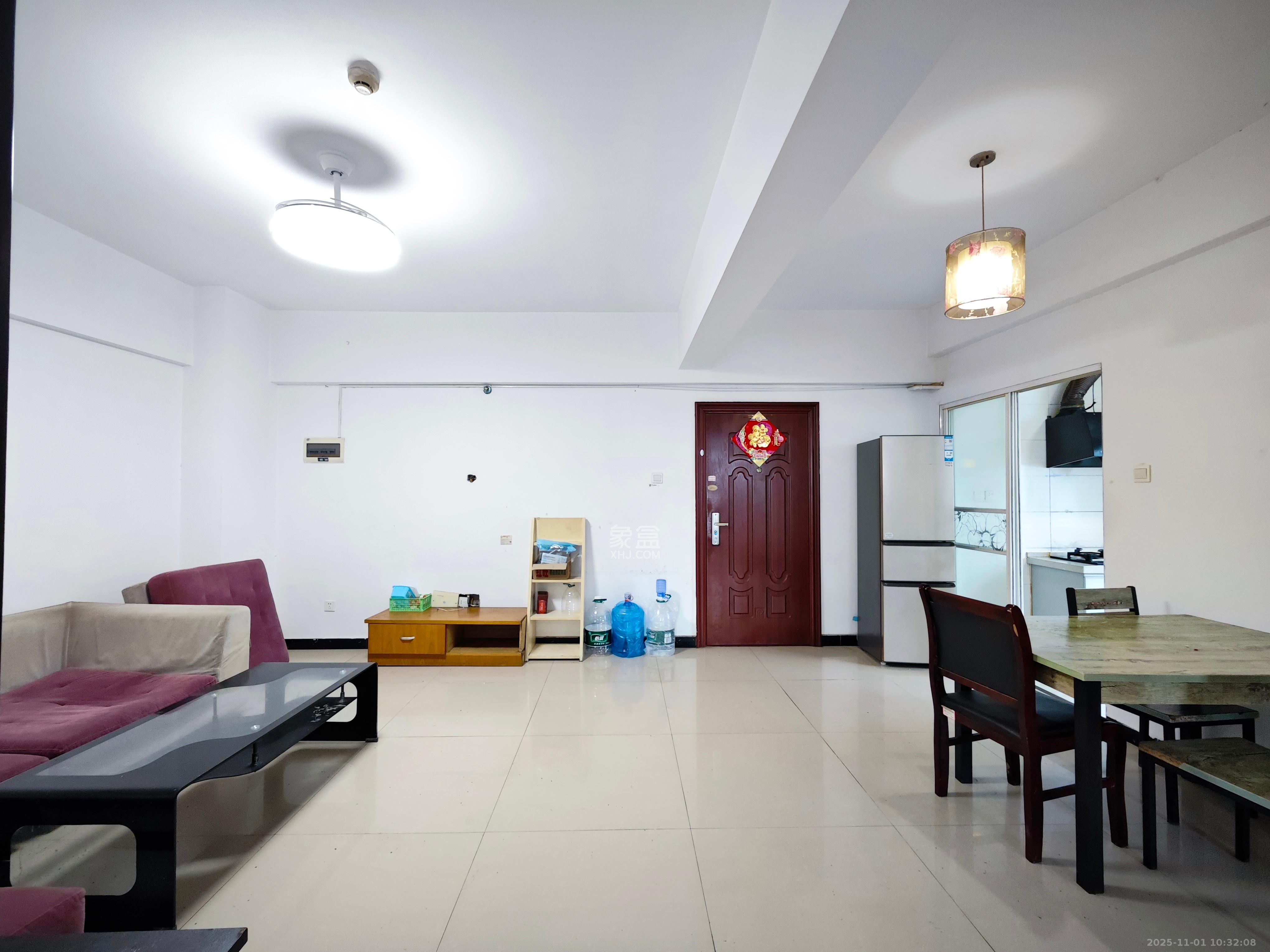 名富公寓  2室1厅1卫    2500.0元/月