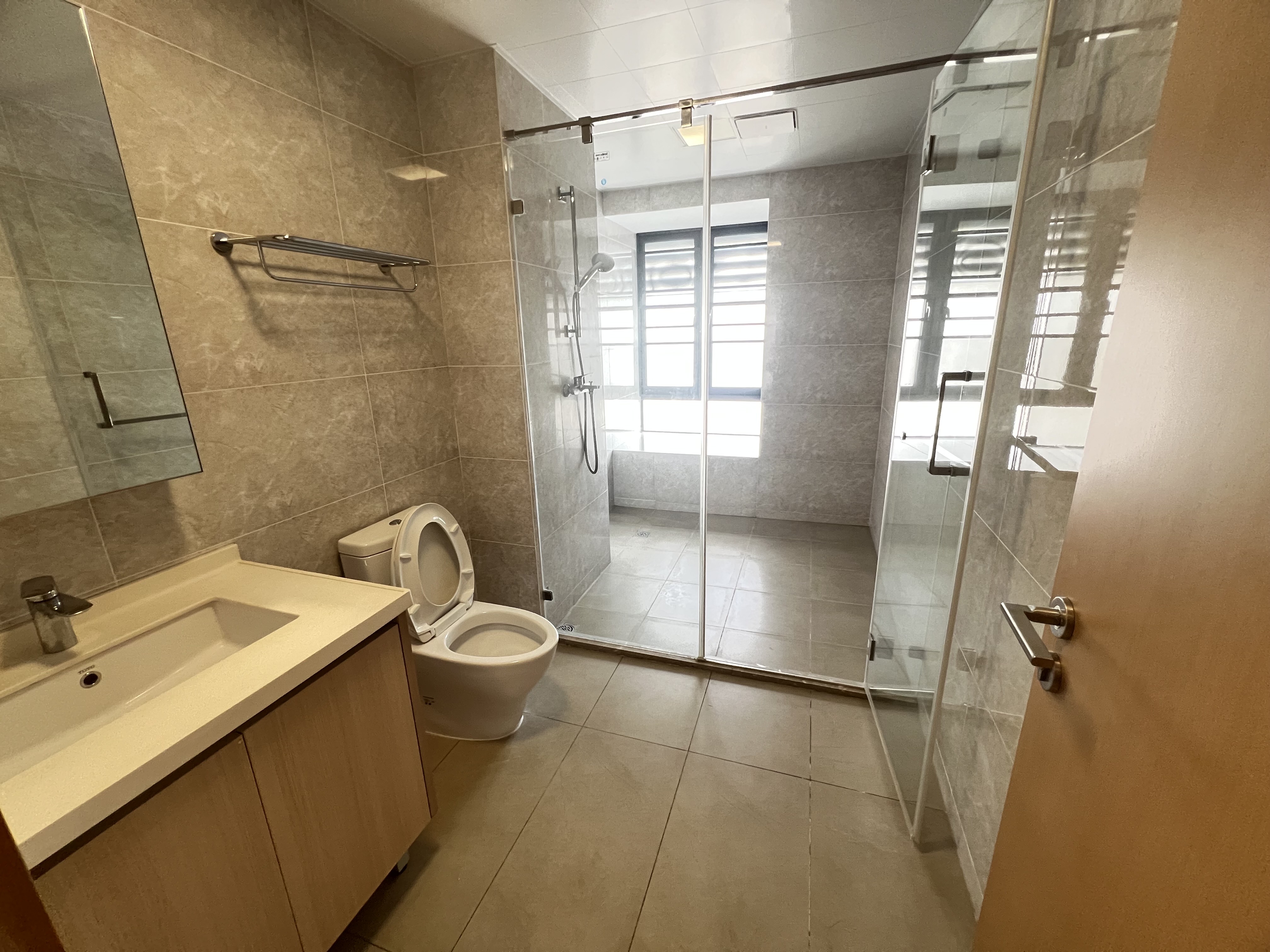 华润中心二期东悦府  4室2厅2卫    10000.0元/月室内图