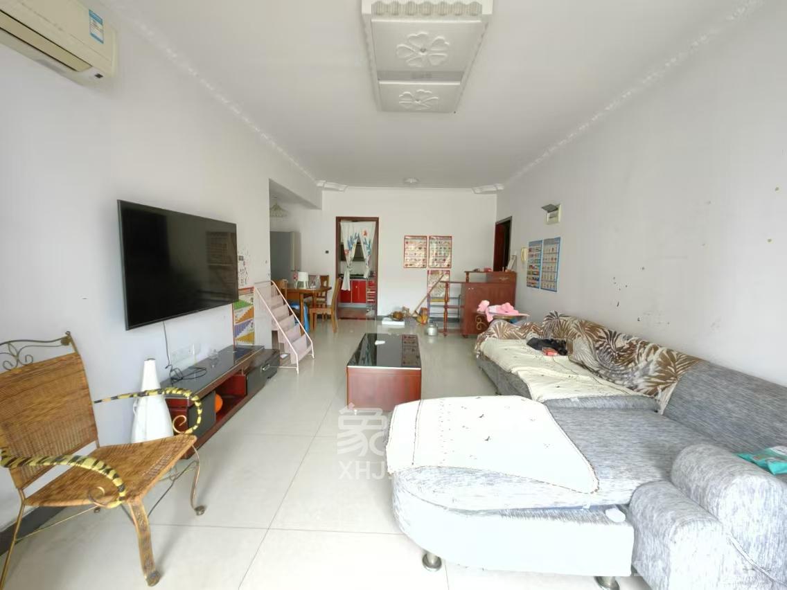 麓谷锦和园  3室2厅1卫    2200.0元/月室内图