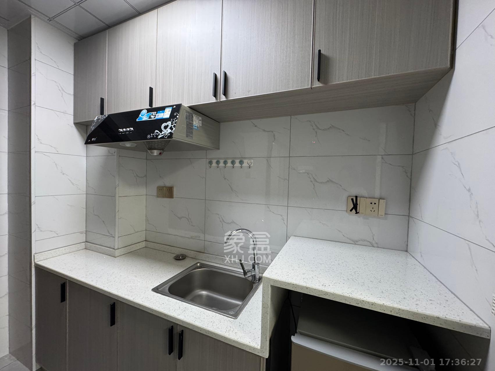 佳兆业云顶都汇 1室1厅1卫 1500.0元/月 佳兆业云顶都汇 1室1厅1卫 1500.0元/月室内图