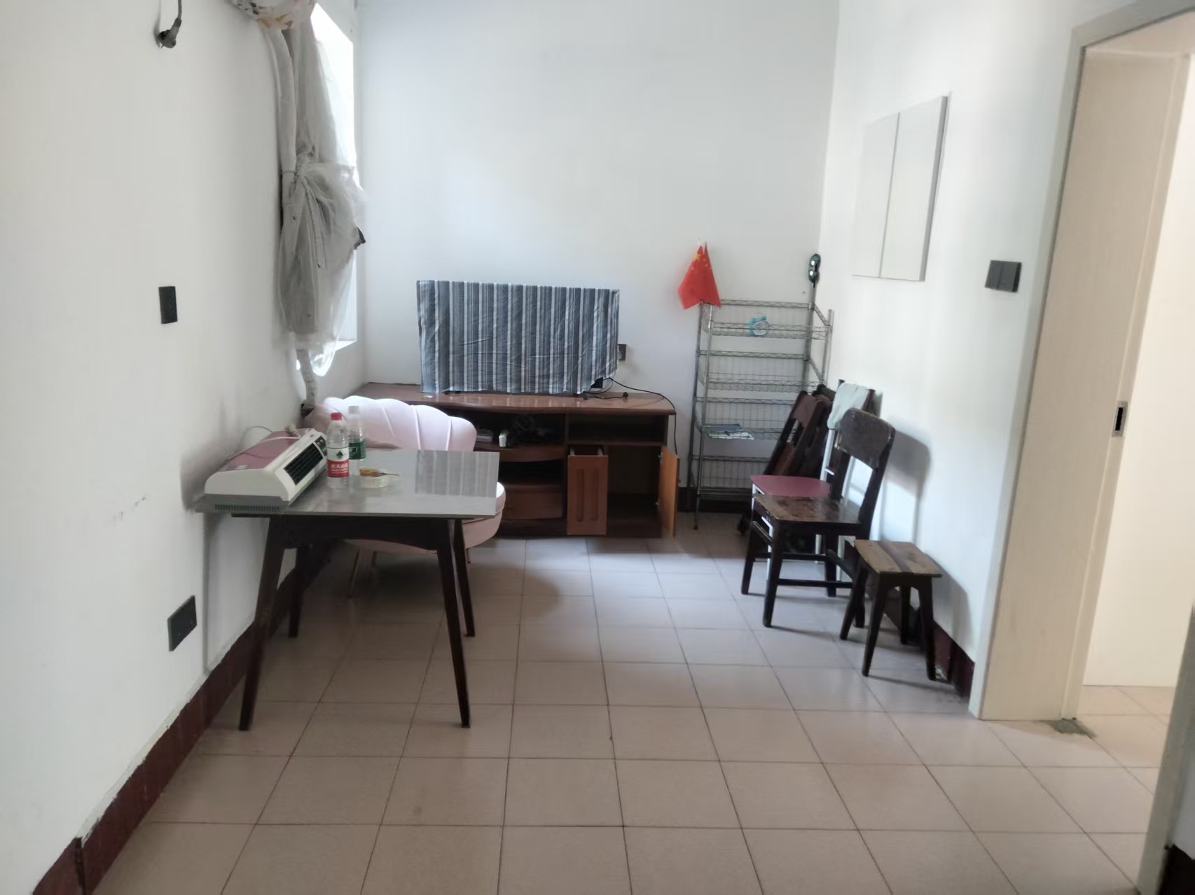 梓园社区(麻纺厂宿舍)  2室1厅1卫    850.0元/月室内图