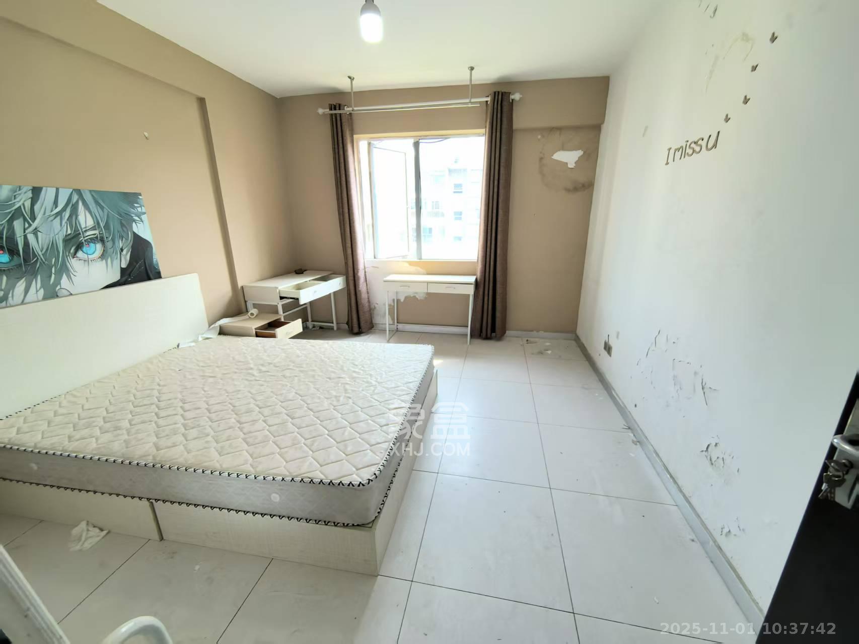 银港水晶城  5室2厅2卫    2600.0元/月室内图