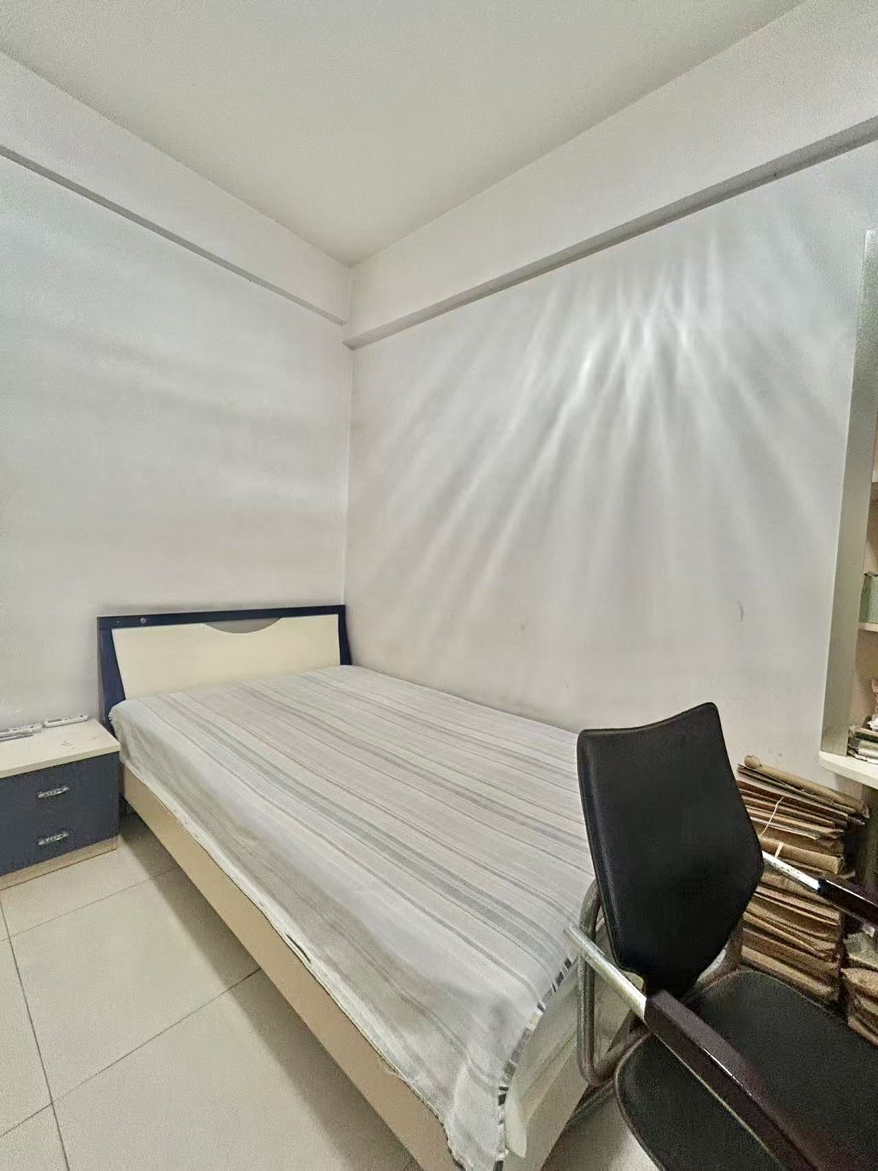 万利隆花园 3室2厅2卫 3800.0元/月 万利隆花园 3室2厅2卫 3800.0元/月室内图