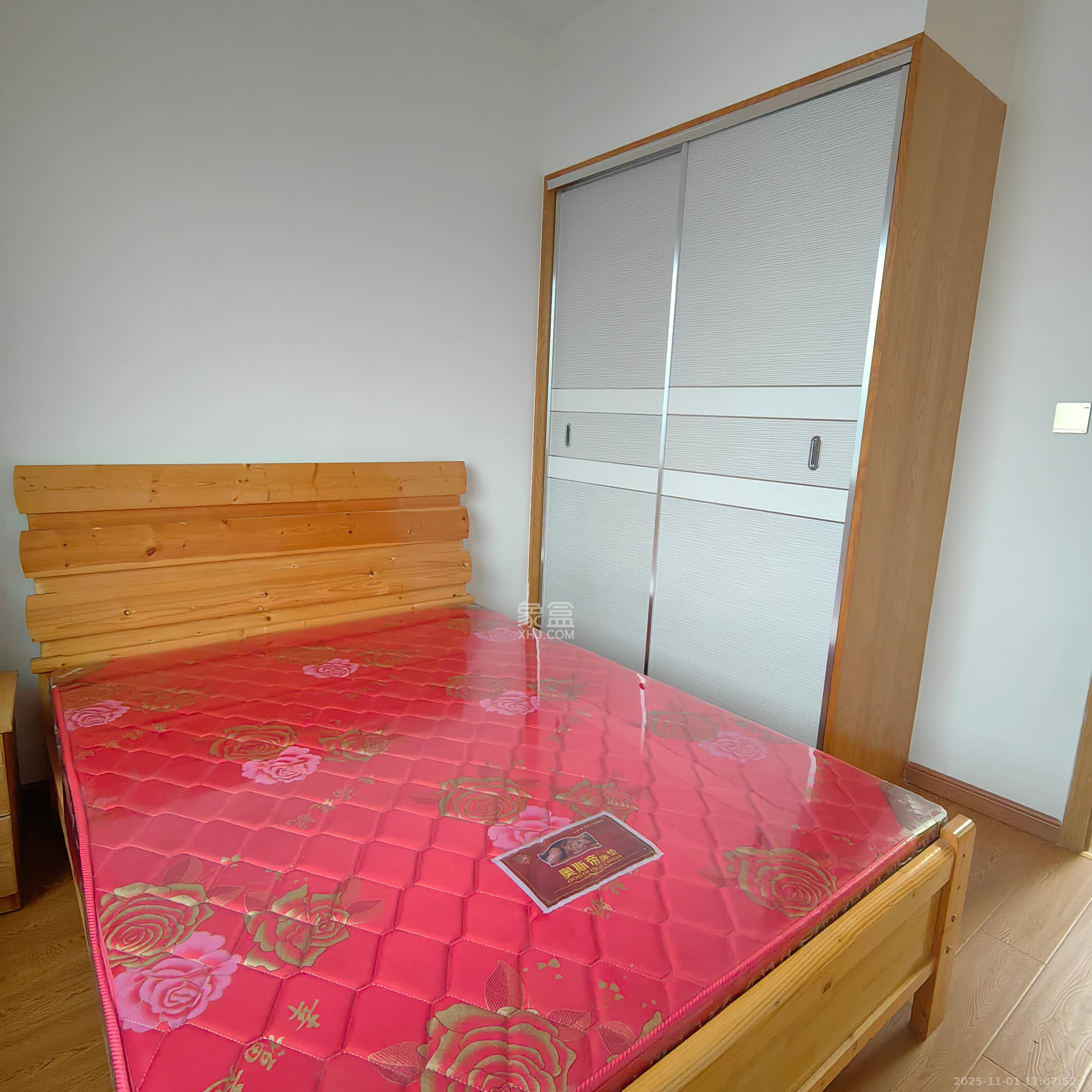 申湘宽境 3室2厅2卫 1800.0元/月 申湘宽境 3室2厅2卫 1800.0元/月室内图