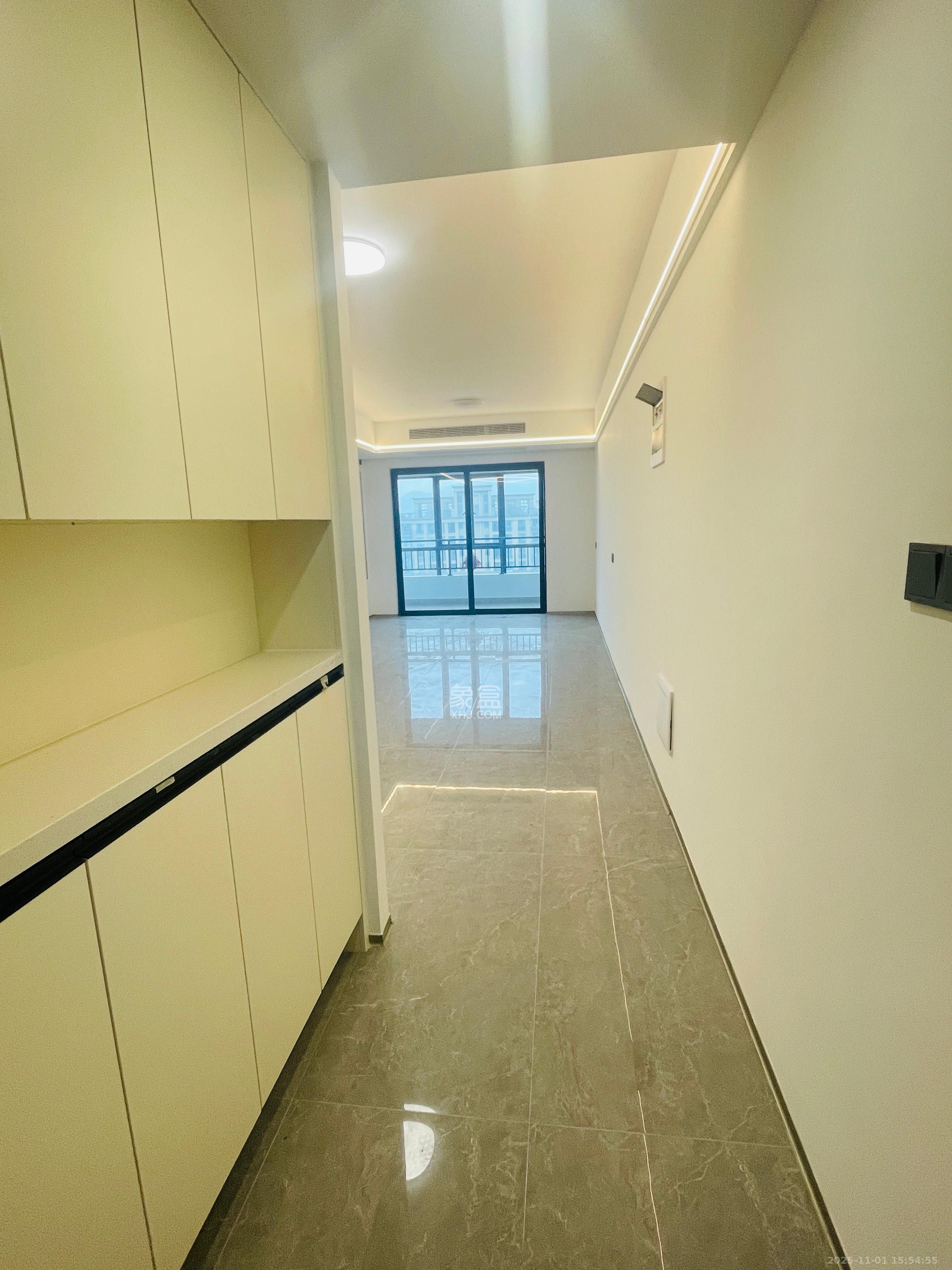 新华联梦想城  3室2厅2卫    1600.0元/月 新华联梦想城  3室2厅2卫    1600.0元/月