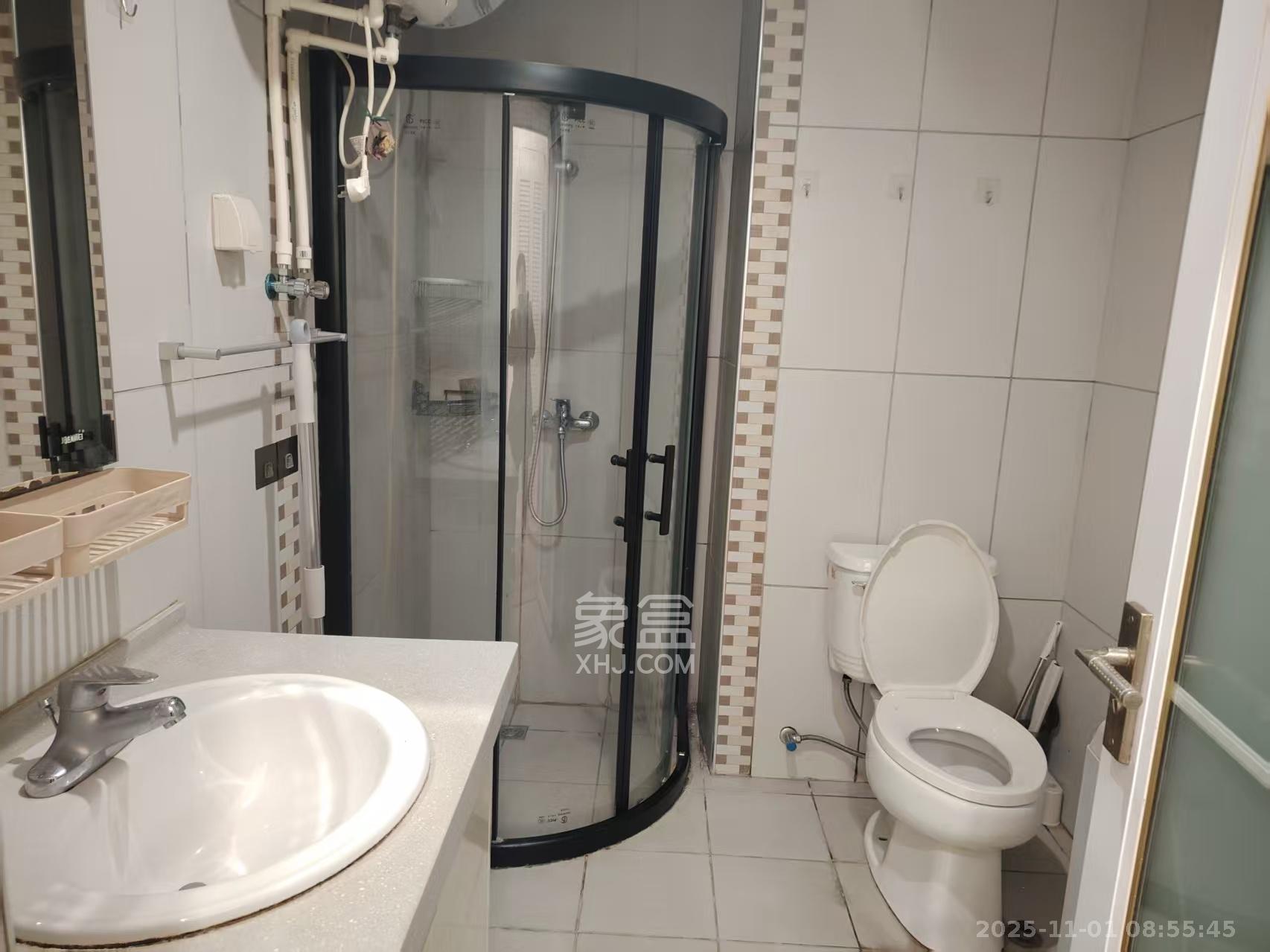 昊天大厦 1室1厅1卫 1900.0元/月 昊天大厦 1室1厅1卫 1900.0元/月室内图