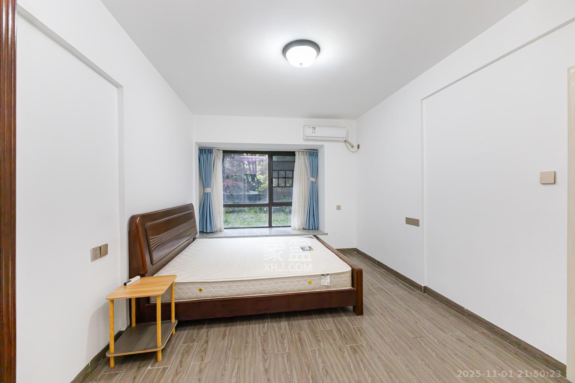 润和滨江府  4室2厅2卫    128.0万卧室