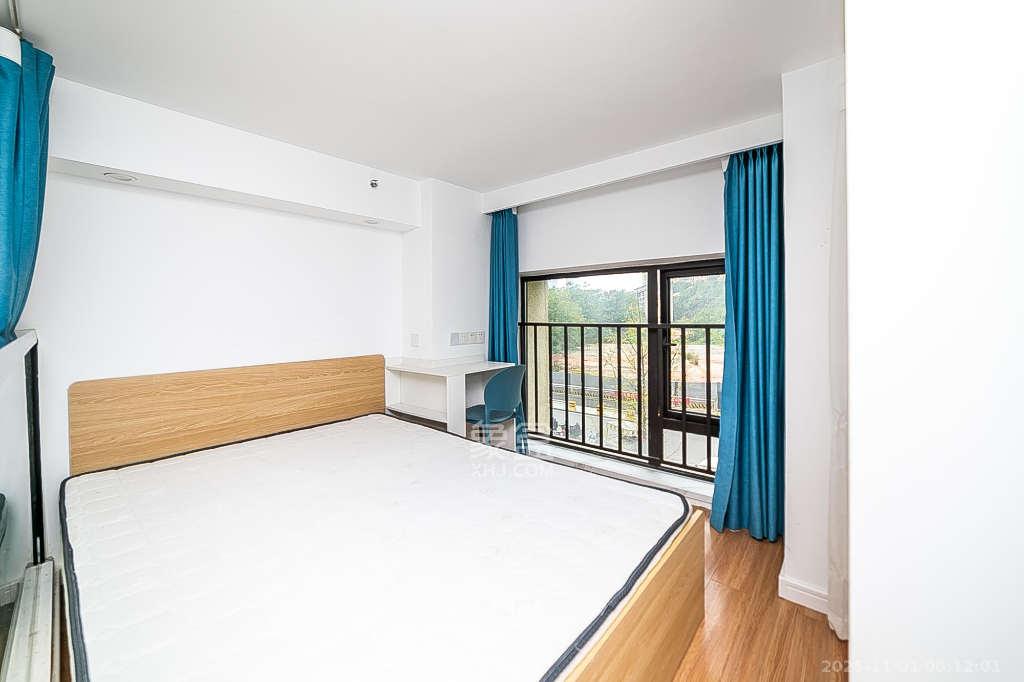 卓越江岸  2室2厅1卫    35.0万 卓越江岸  2室2厅1卫    35.0万卧室