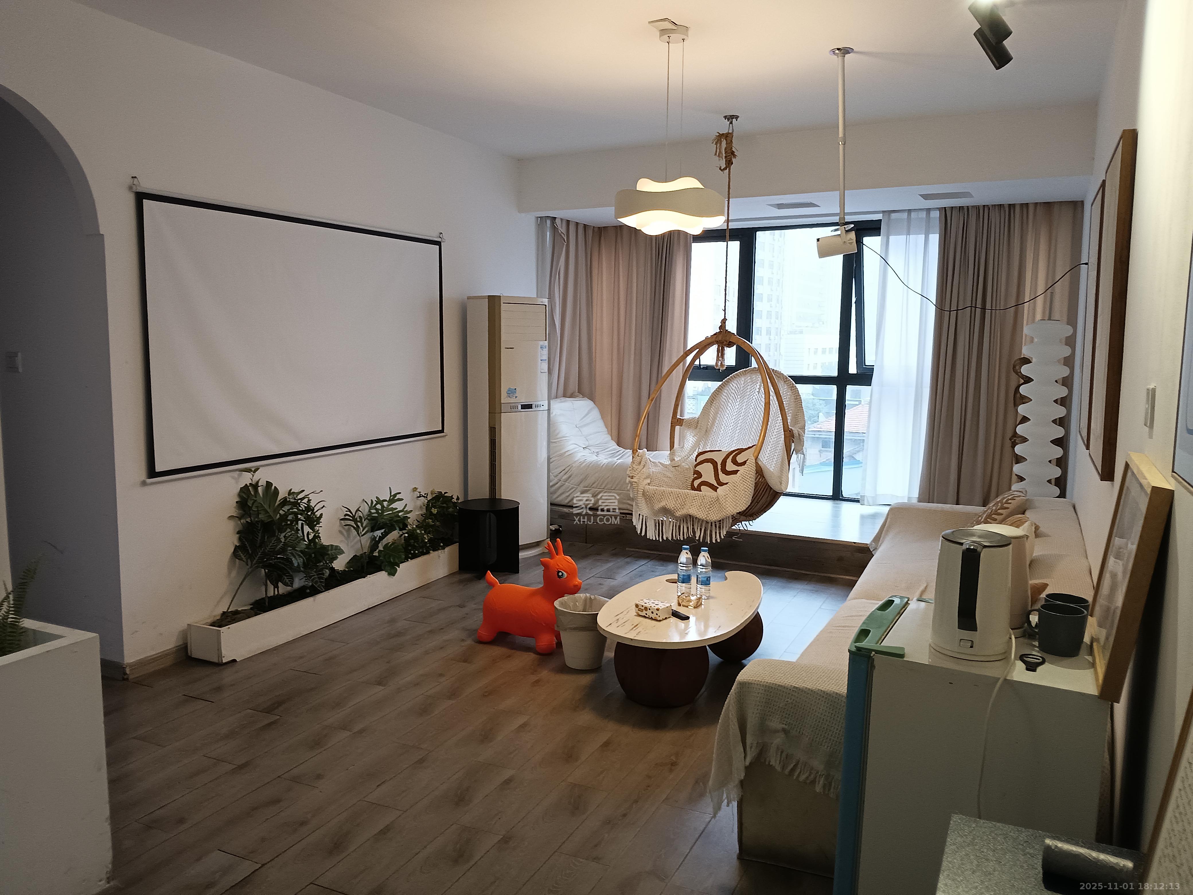 中天广场  3室2厅1卫    3300.0元/月室内图