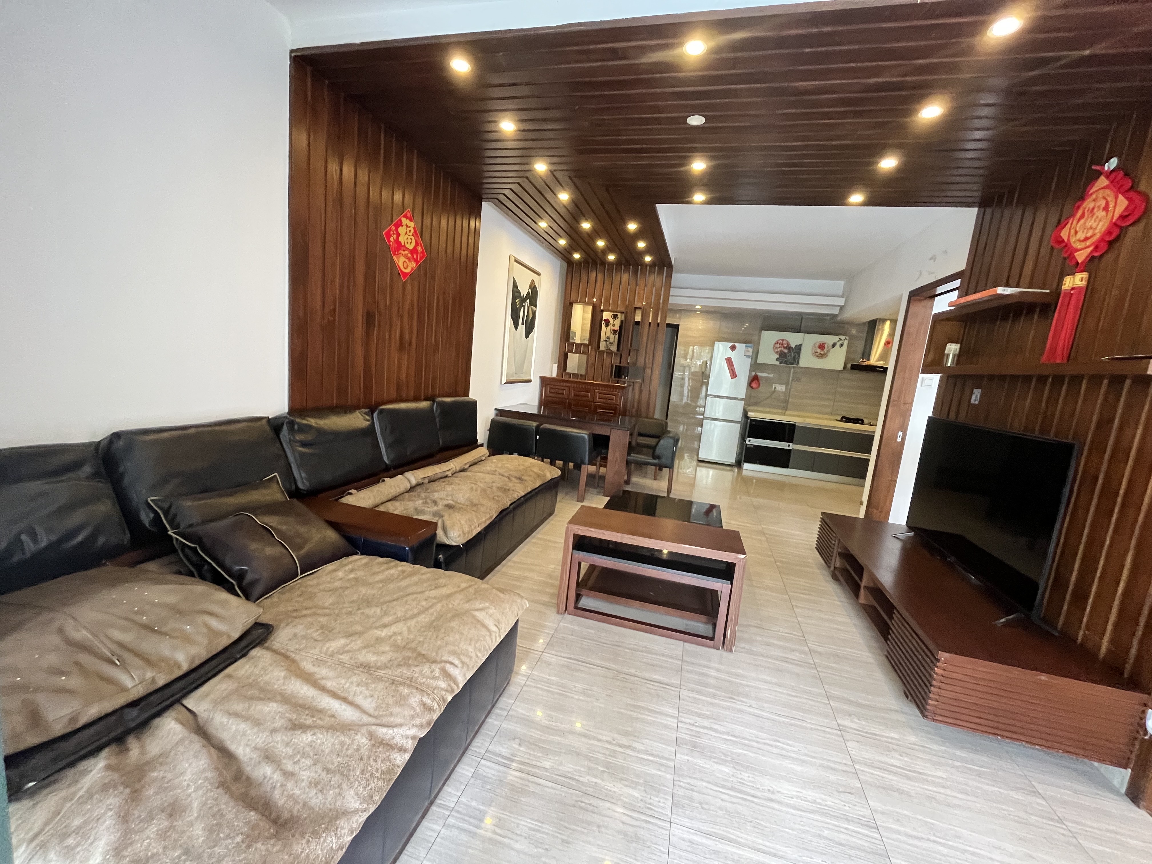 御景峰 2室1厅1卫 118.0万 御景峰 2室1厅1卫 118.0万客厅