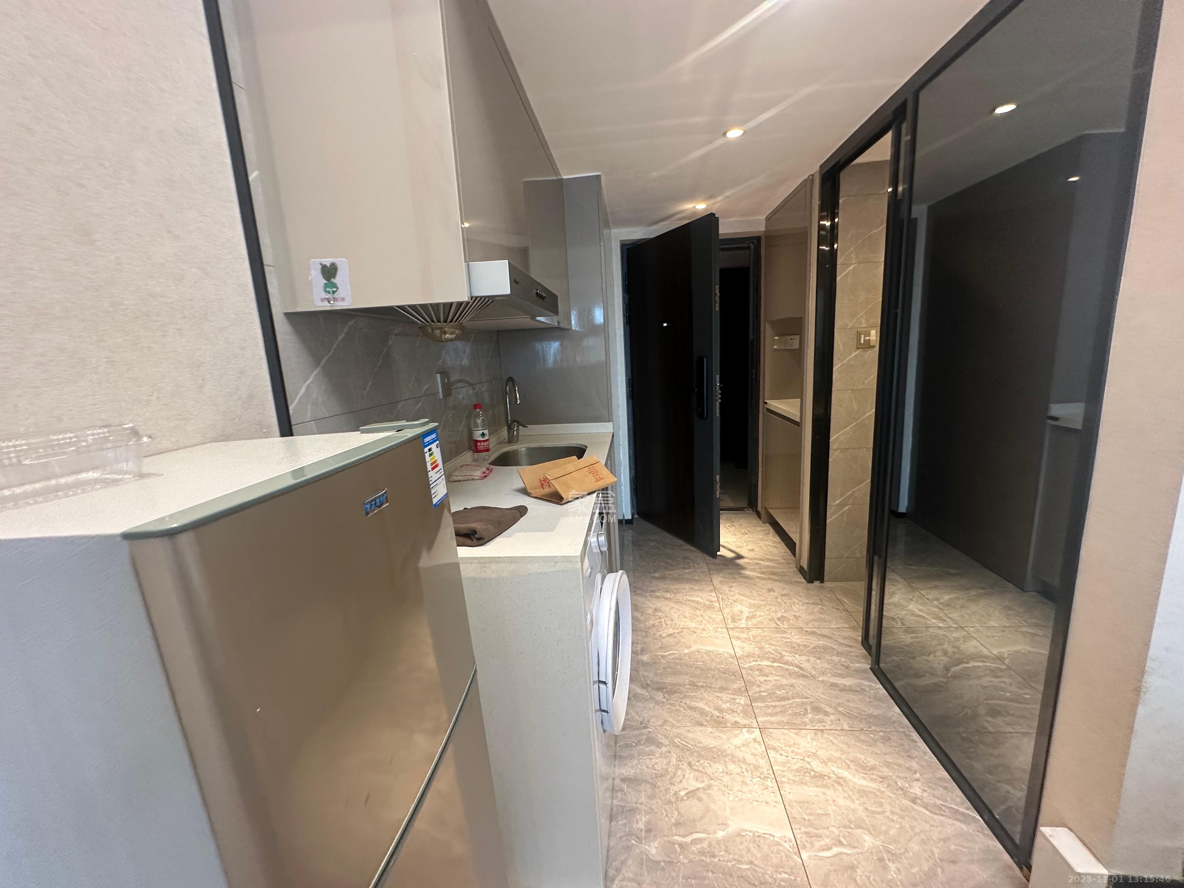 中一鲲出(鲲鹏府)  2室1厅1卫    2800.0元/月 中一鲲出(鲲鹏府)  2室1厅1卫    2800.0元/月室内图