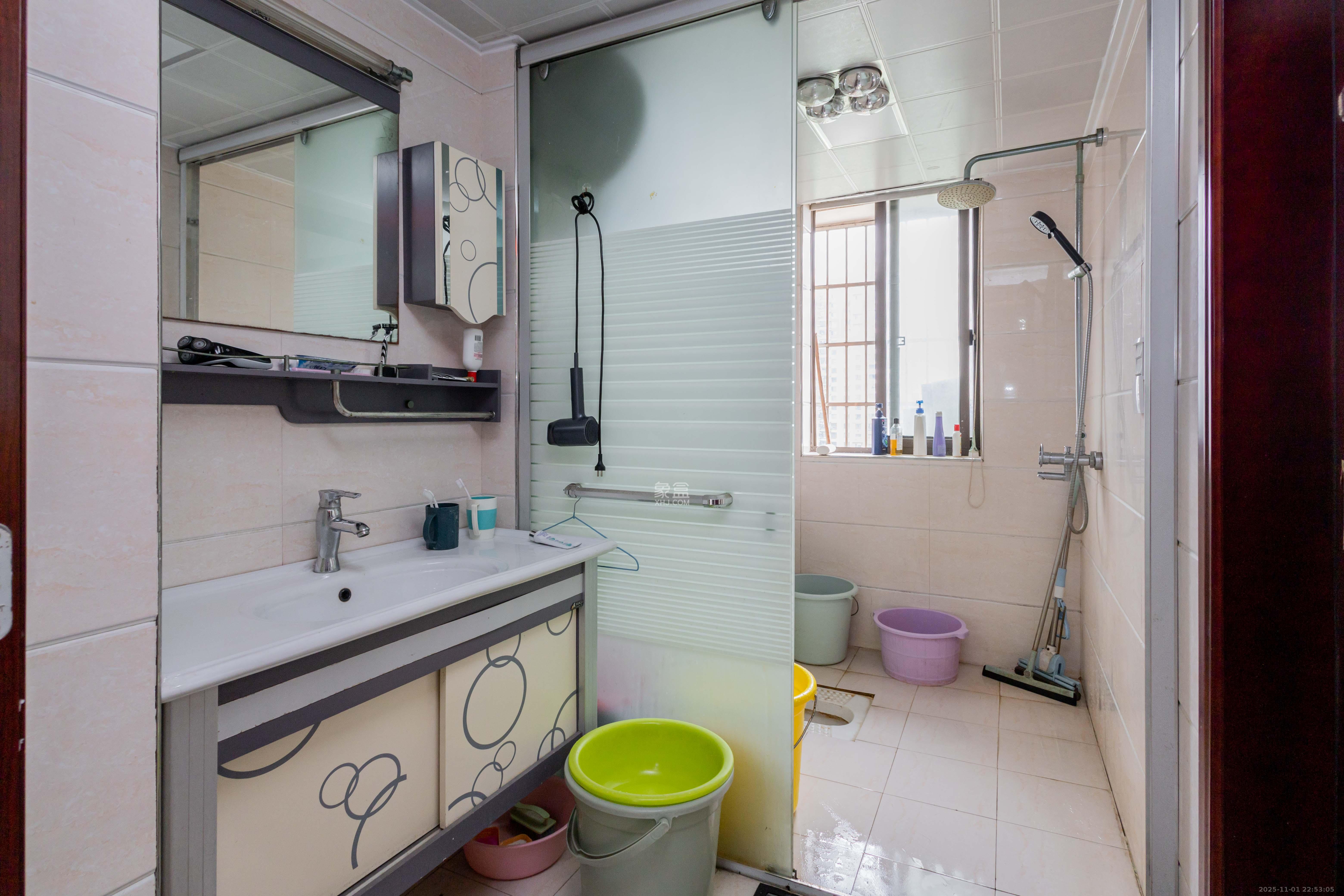 方略潇邦  3室2厅1卫    87.0万卫生间