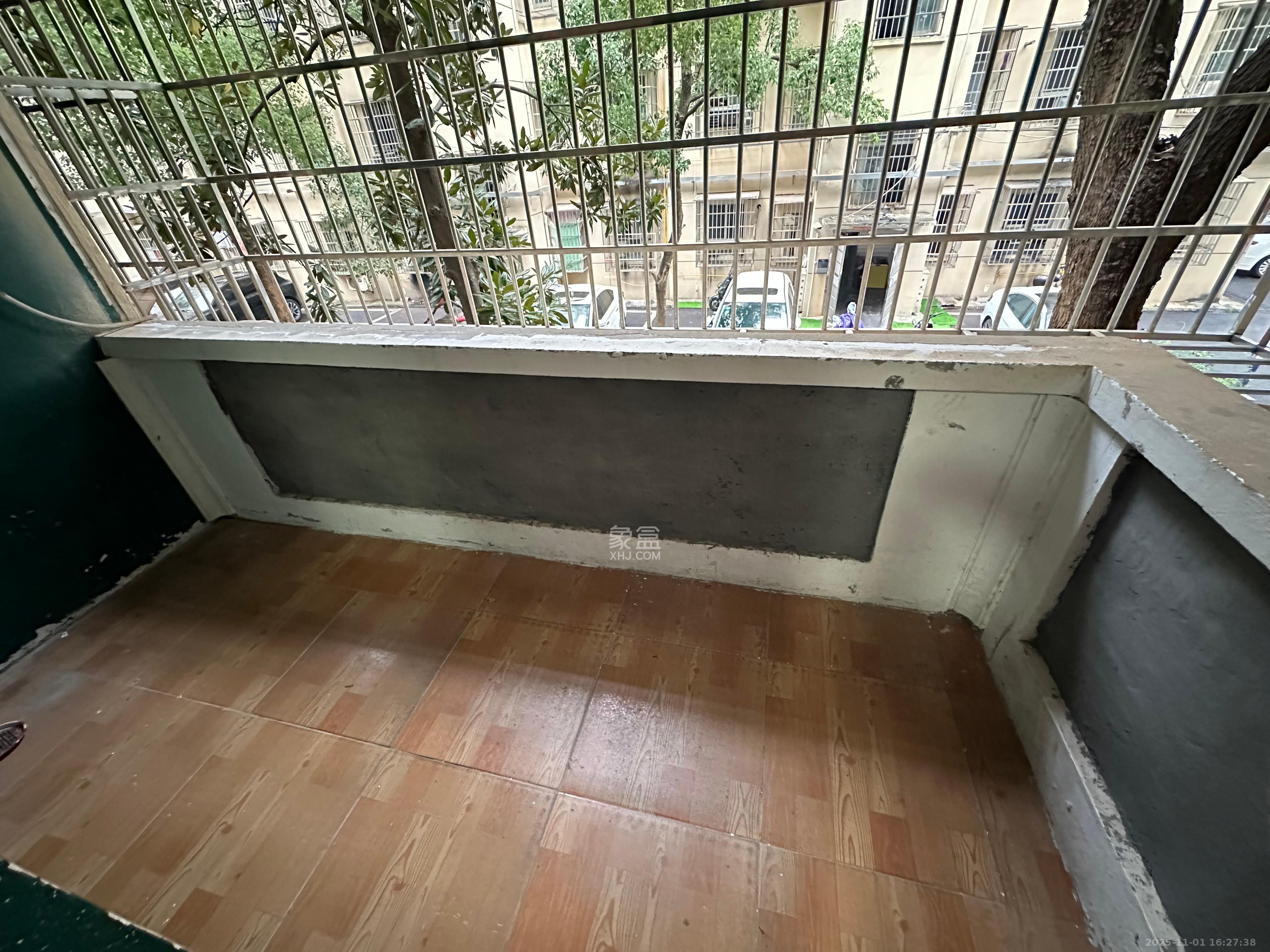 长沙市自来水有限公司金盆岭住宅区(赤岭路4号) 2室1厅1卫 1400.0元/月 长沙市自来水有限公司金盆岭住宅区(赤岭路4号) 2室1厅1卫 1400.0元/月室内图